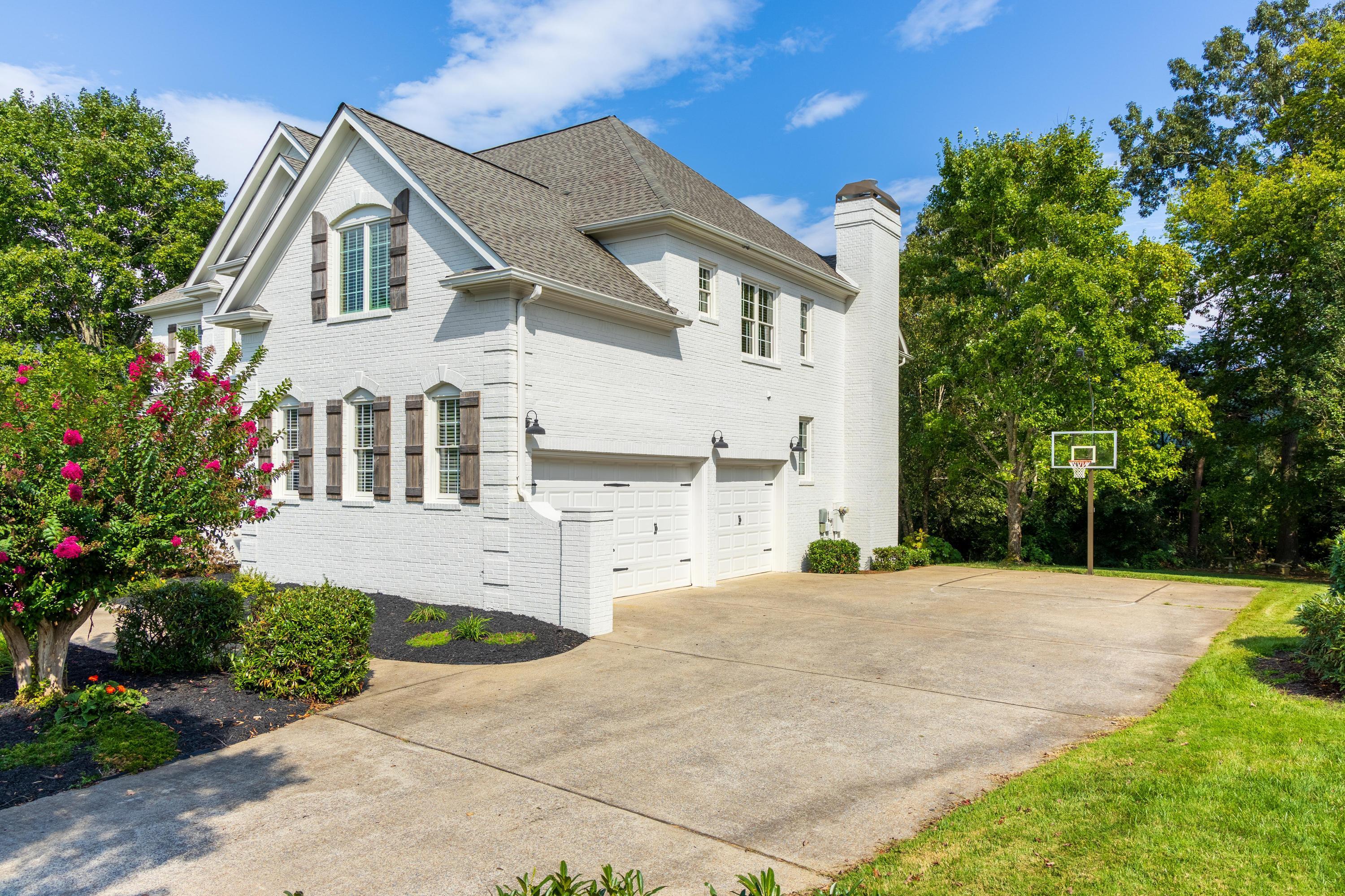 9337 Windrose Circle