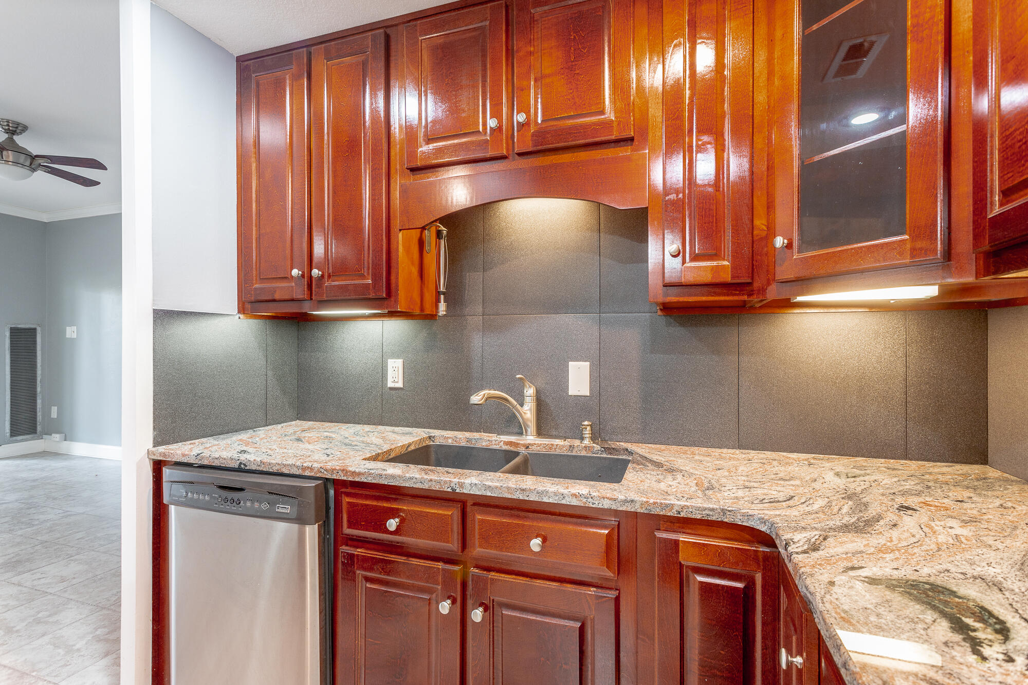 1414 Continental Drive, Apt 102
