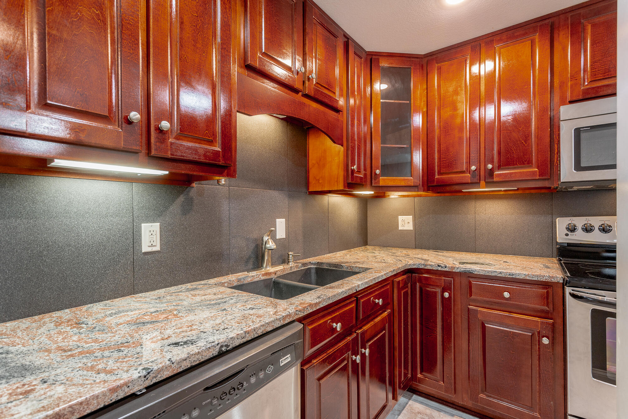 1414 Continental Drive, Apt 102