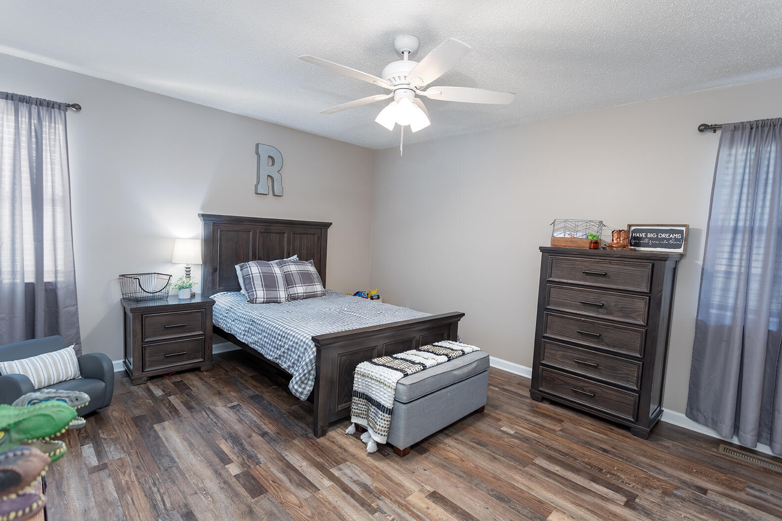 2443 NW Valley Hills Trail
