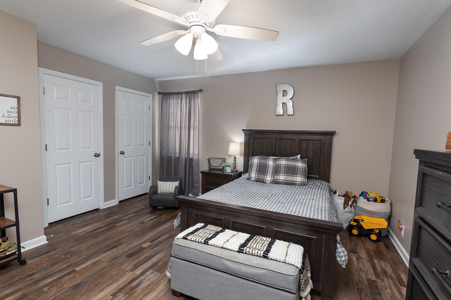 2443 NW Valley Hills Trail