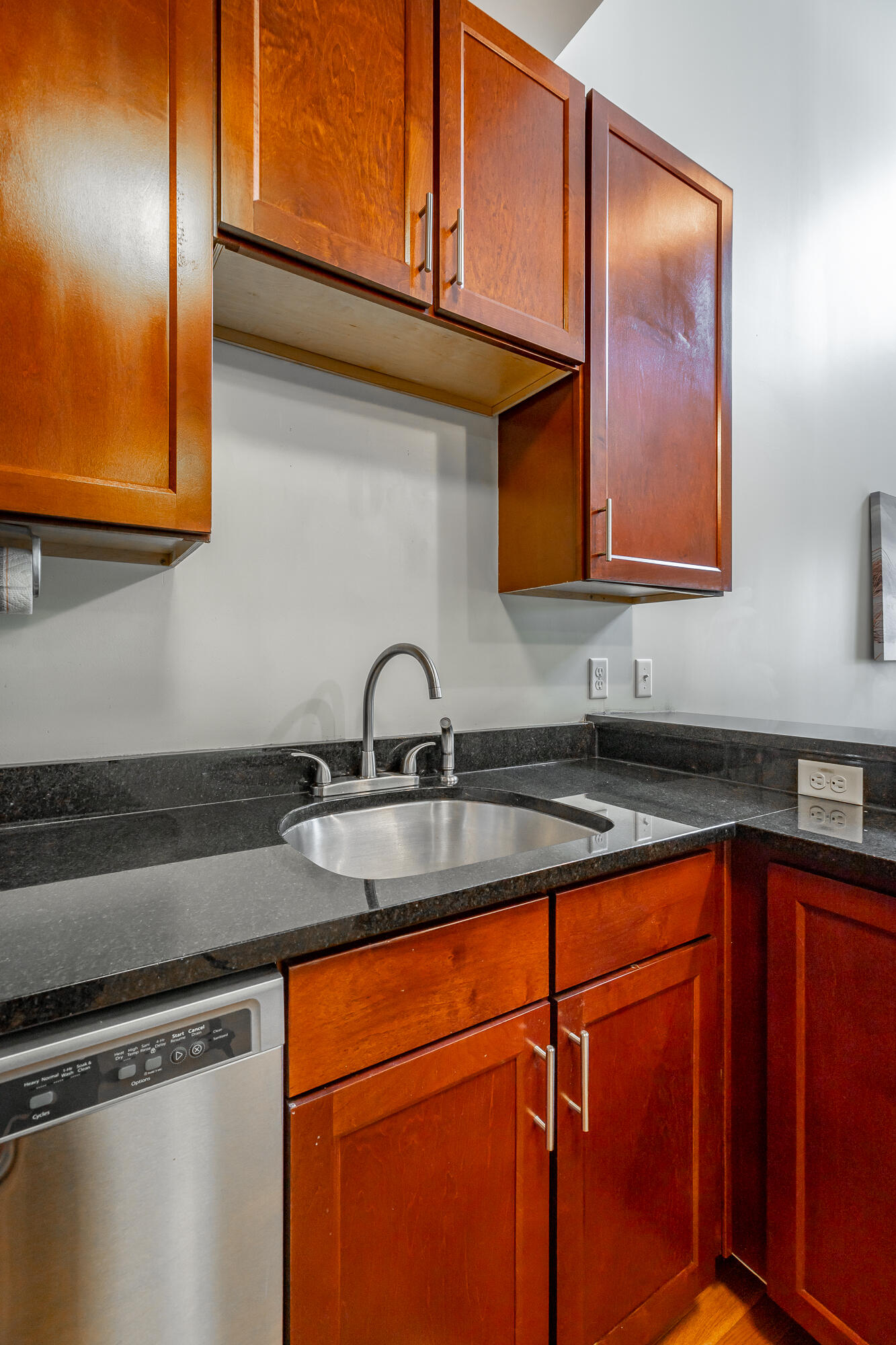 221 Delmont St, #223