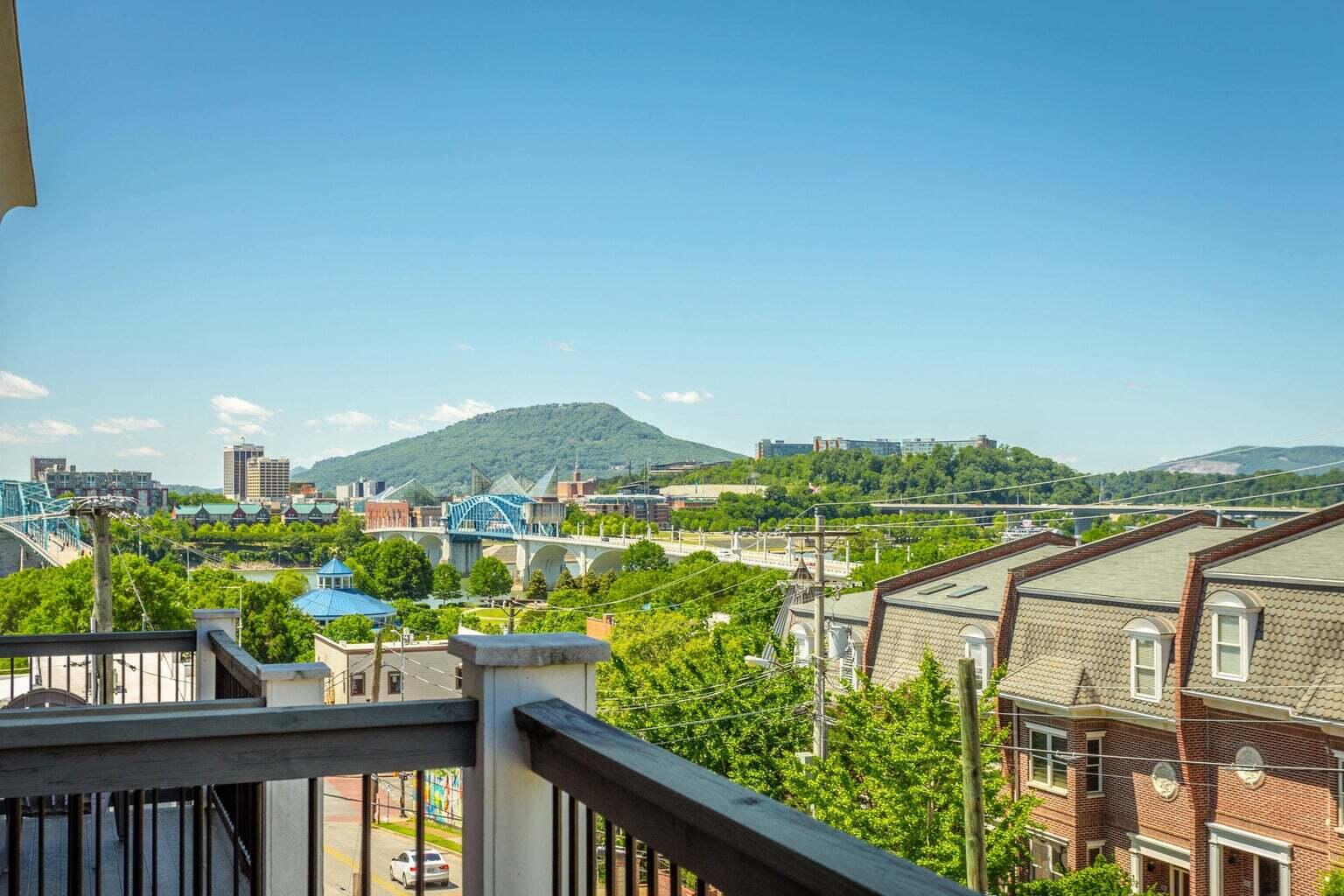 221 Delmont St, #223