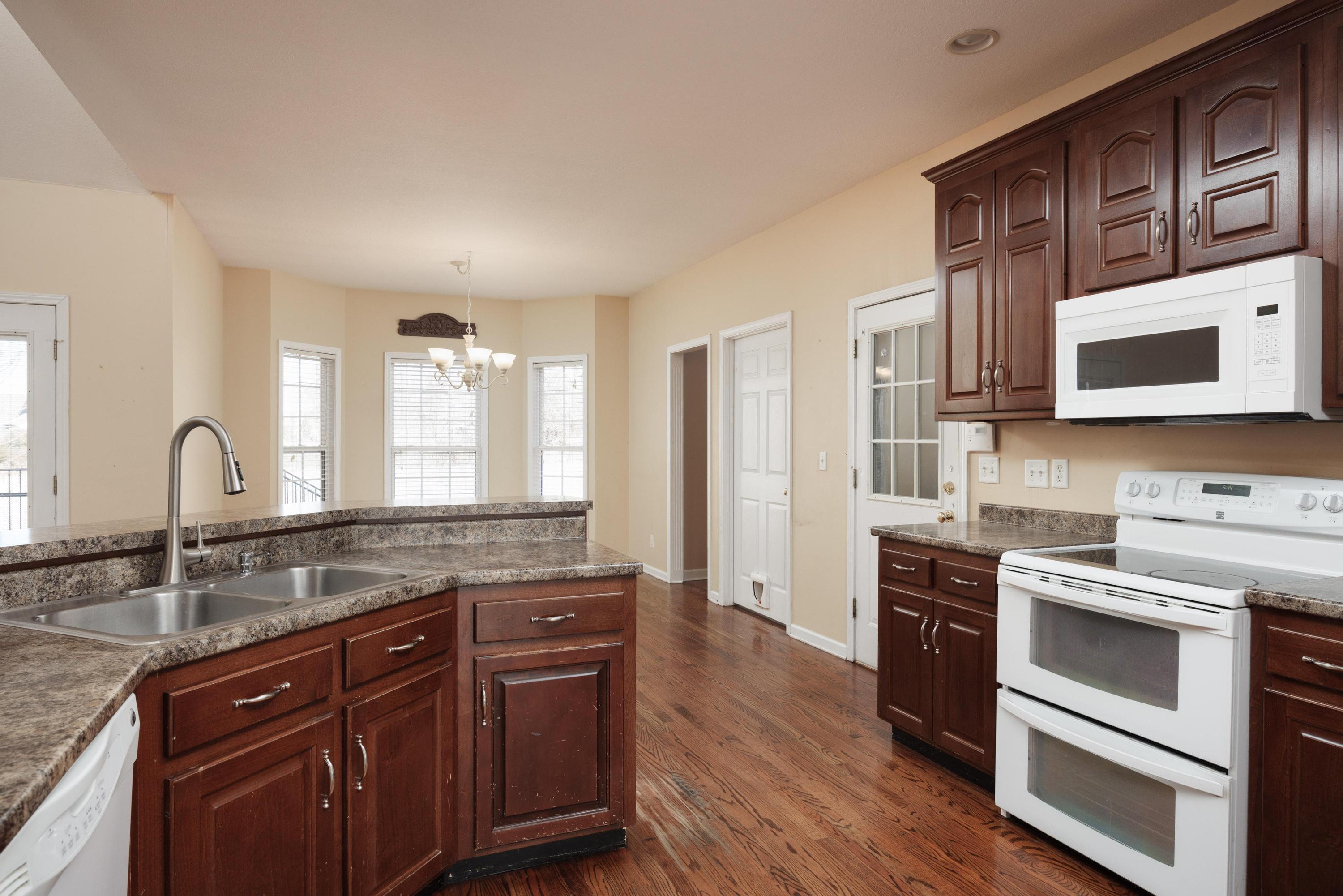 8871 Streamside Drive