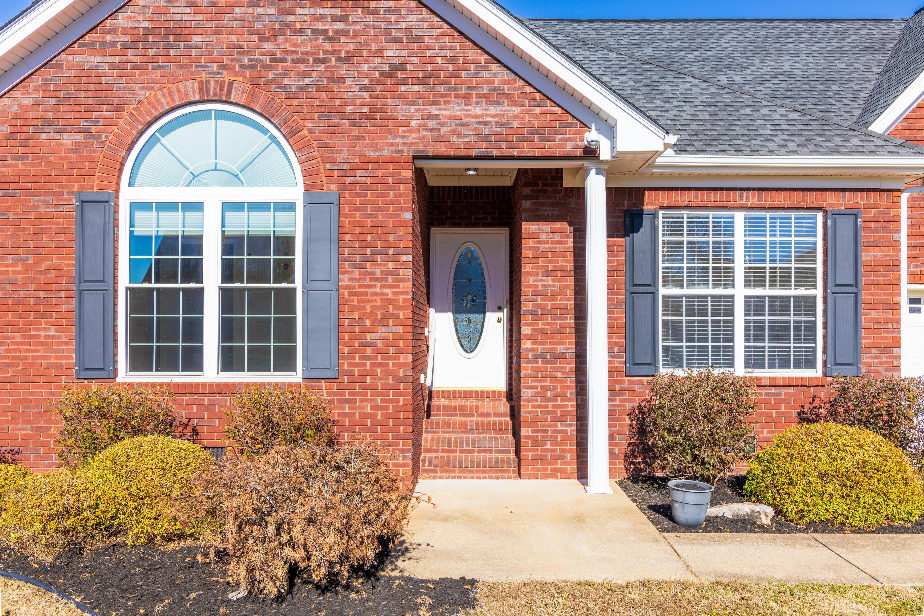 8871 Streamside Drive