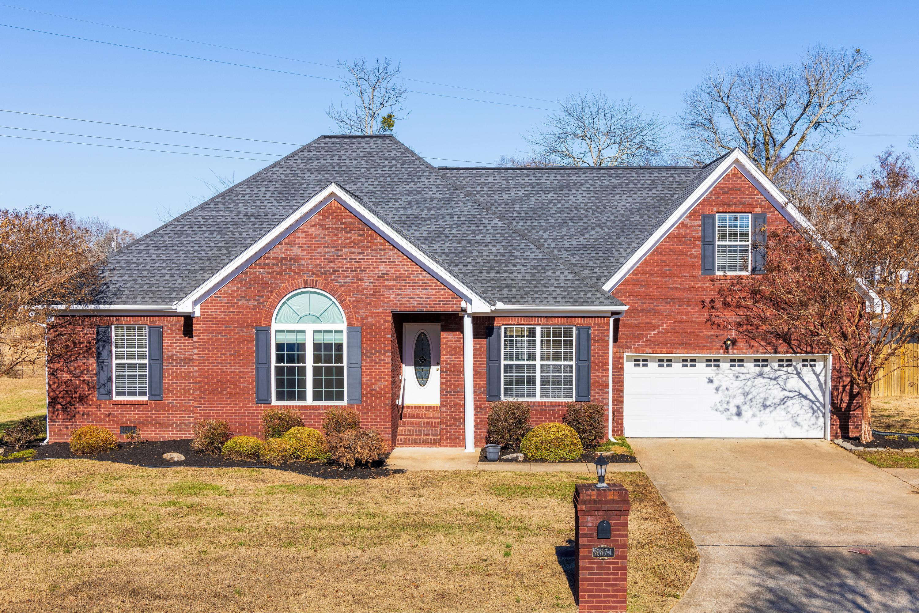 8871 Streamside Drive