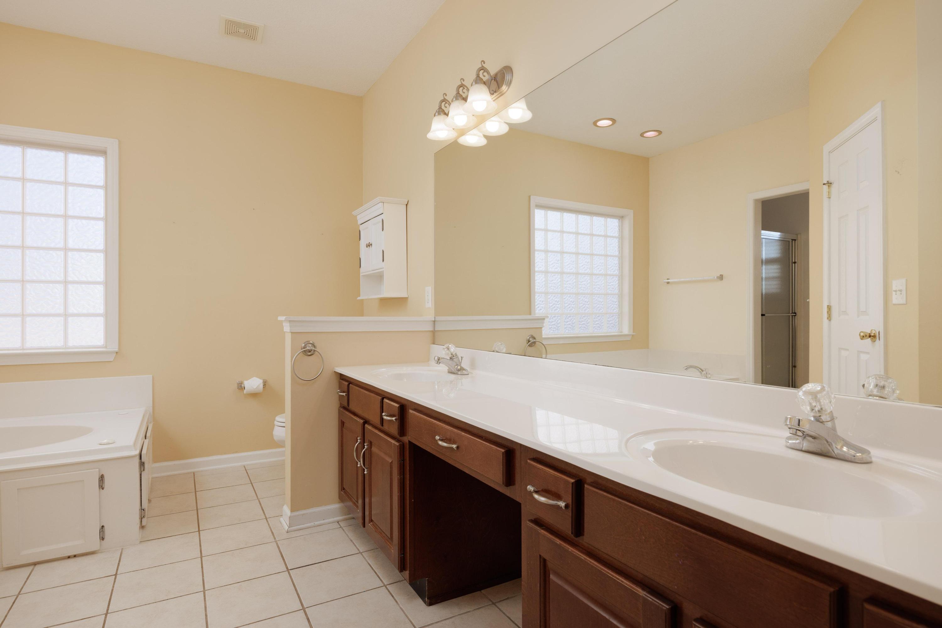 8871 Streamside Drive