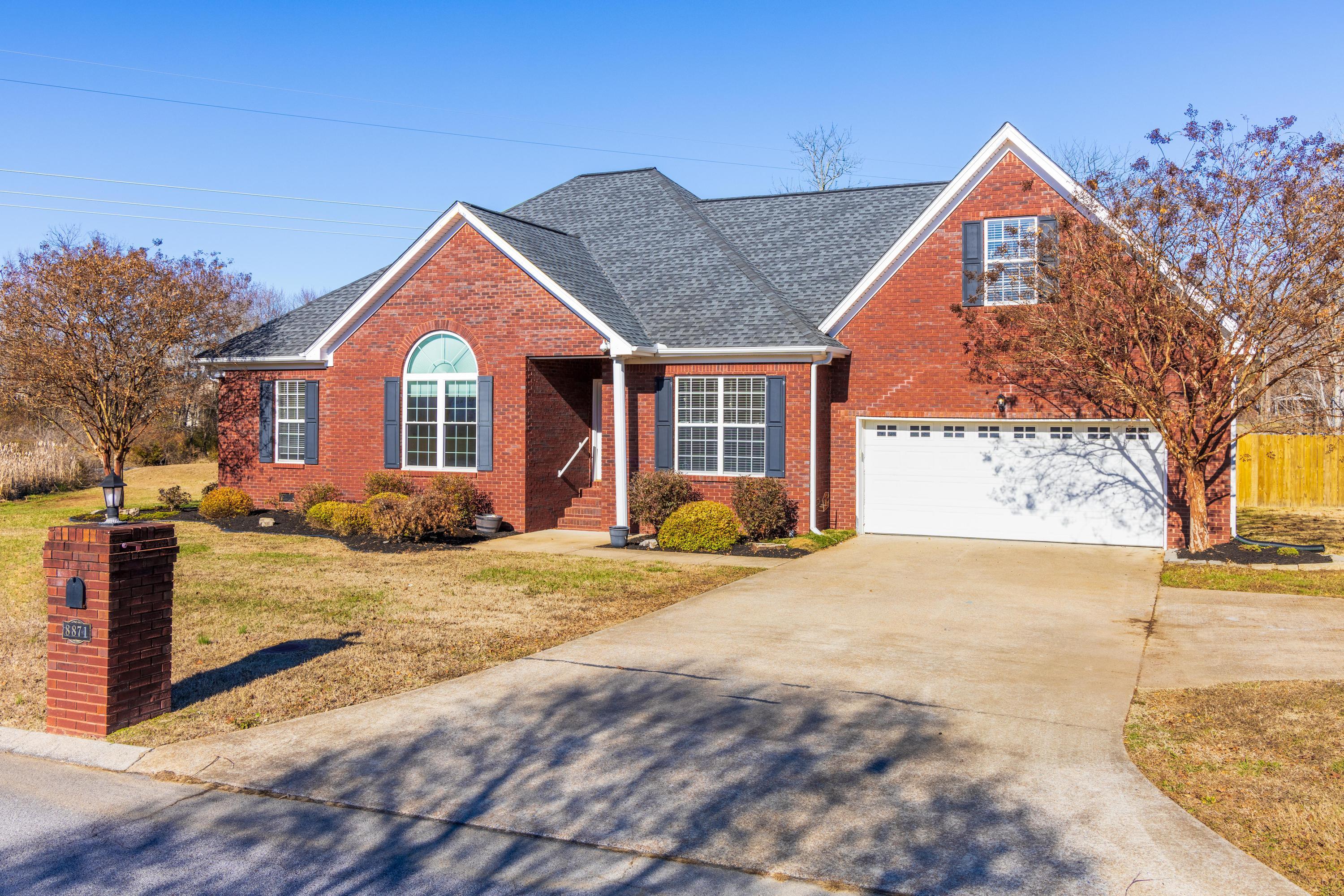 8871 Streamside Drive