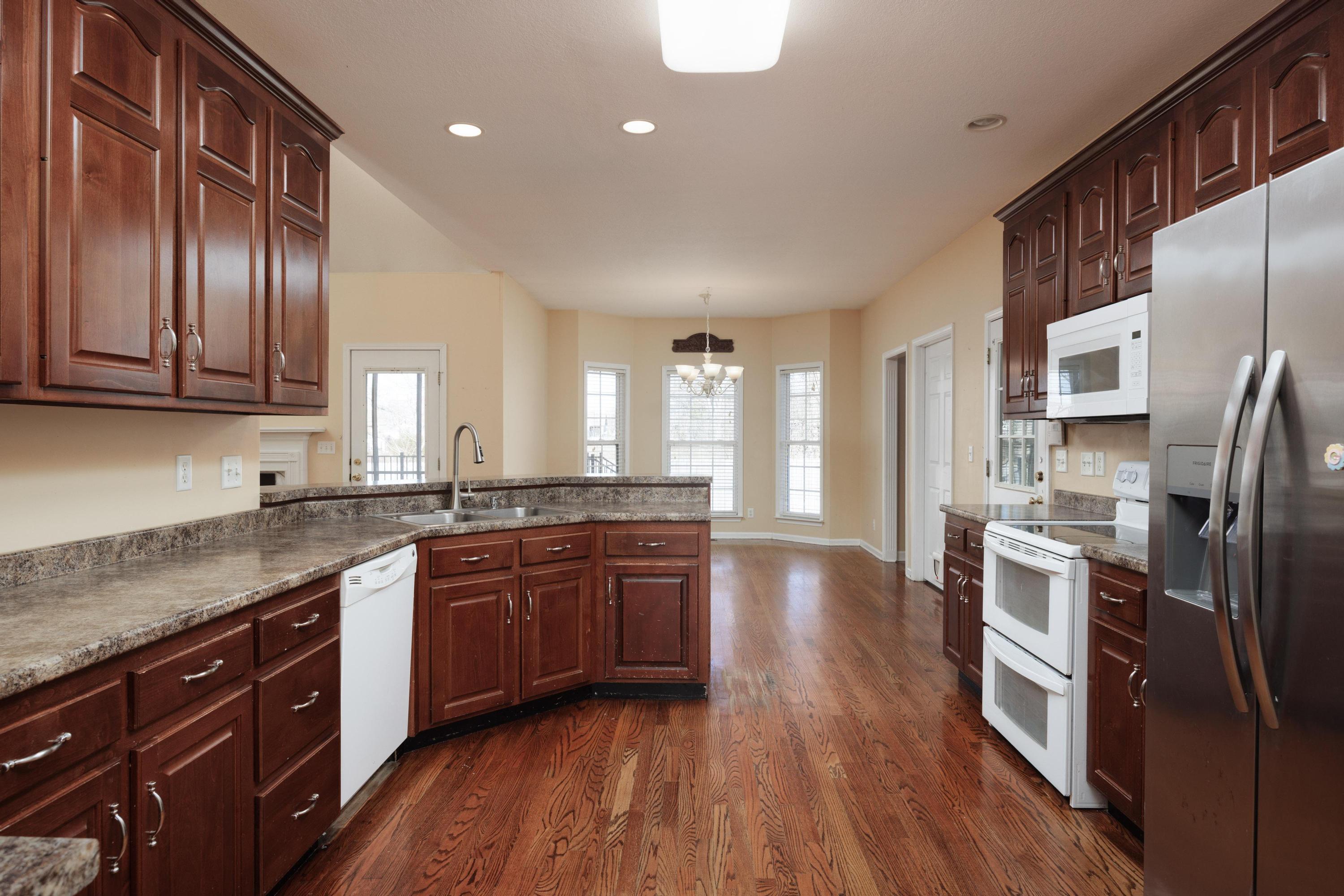 8871 Streamside Drive