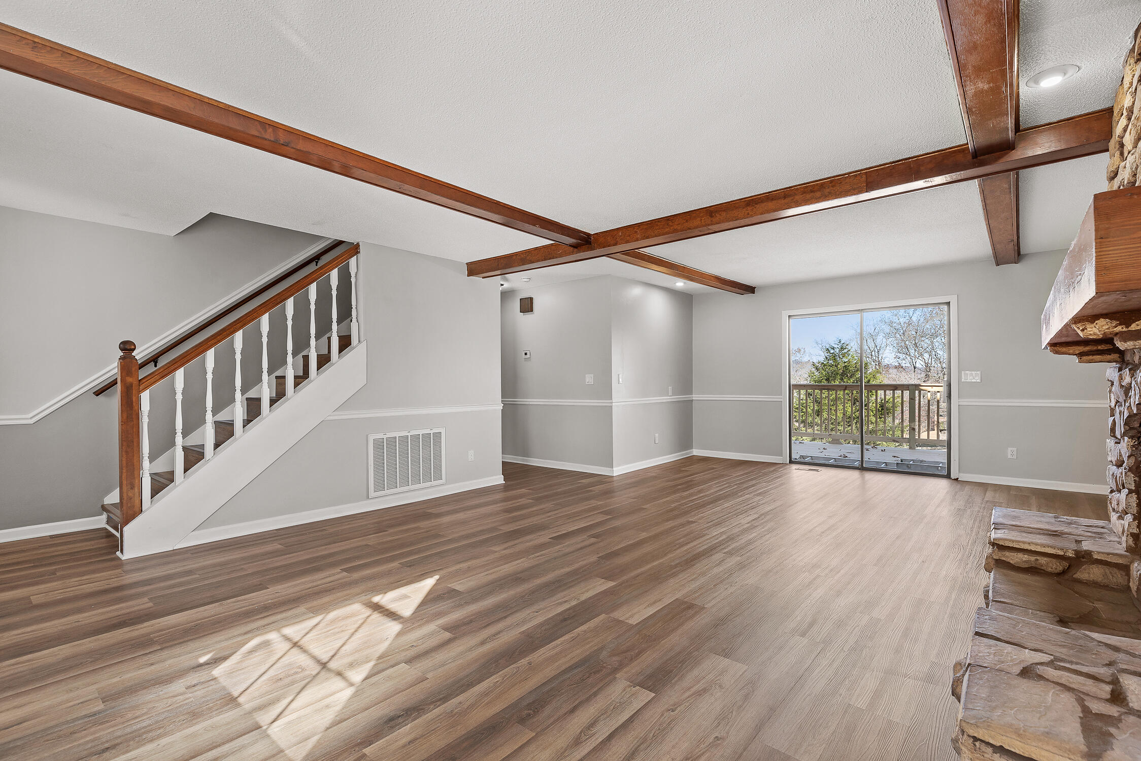 6525 Lake Shadows Cir