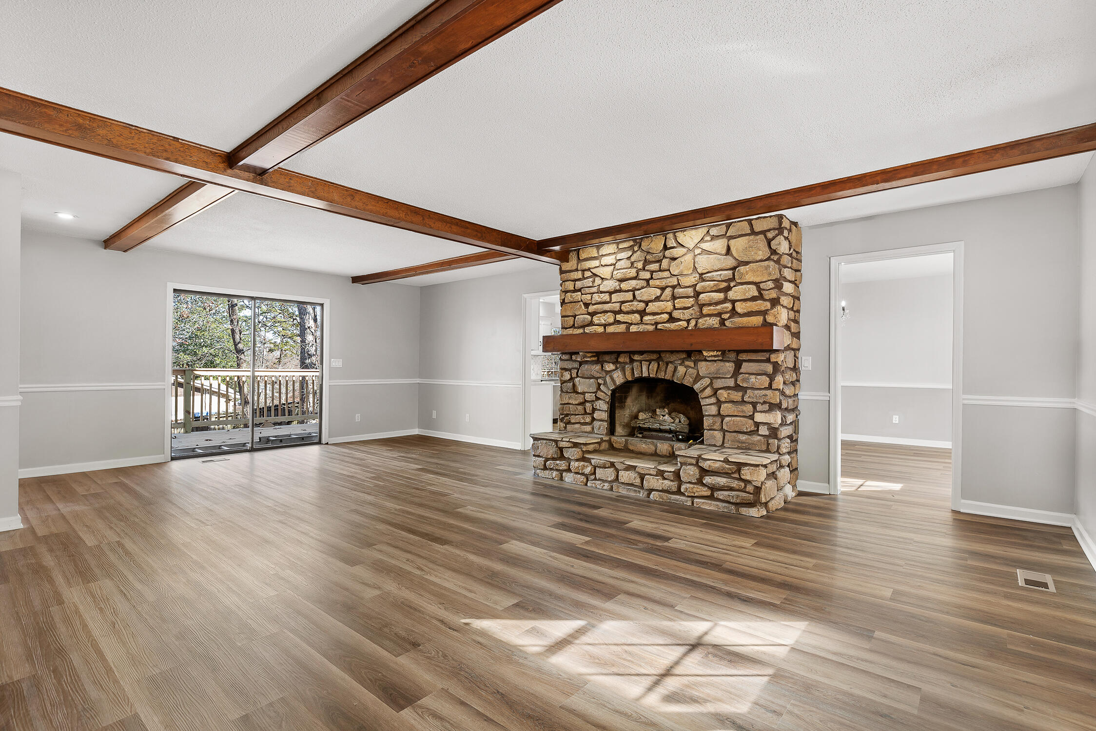 6525 Lake Shadows Cir