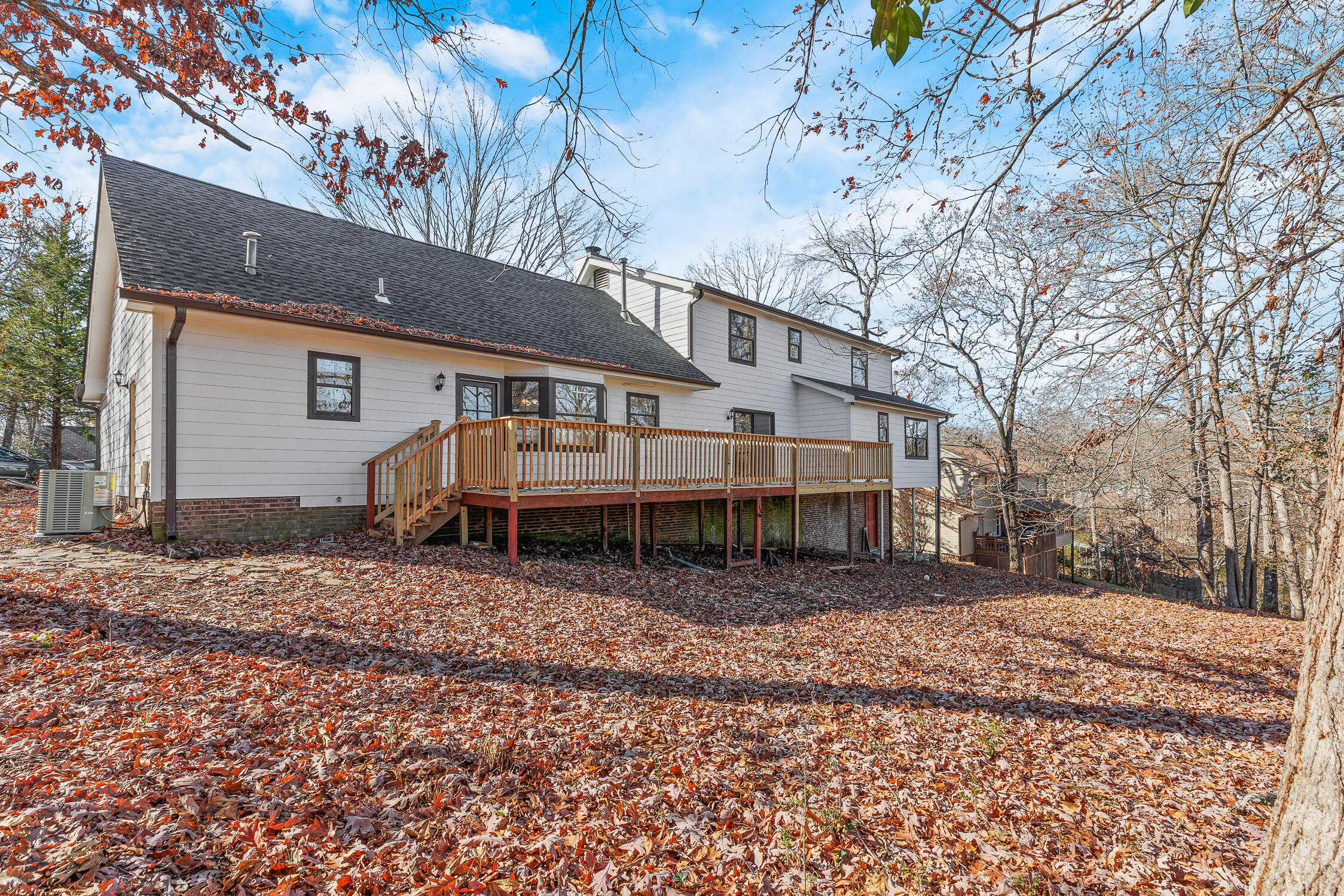 6525 Lake Shadows Cir