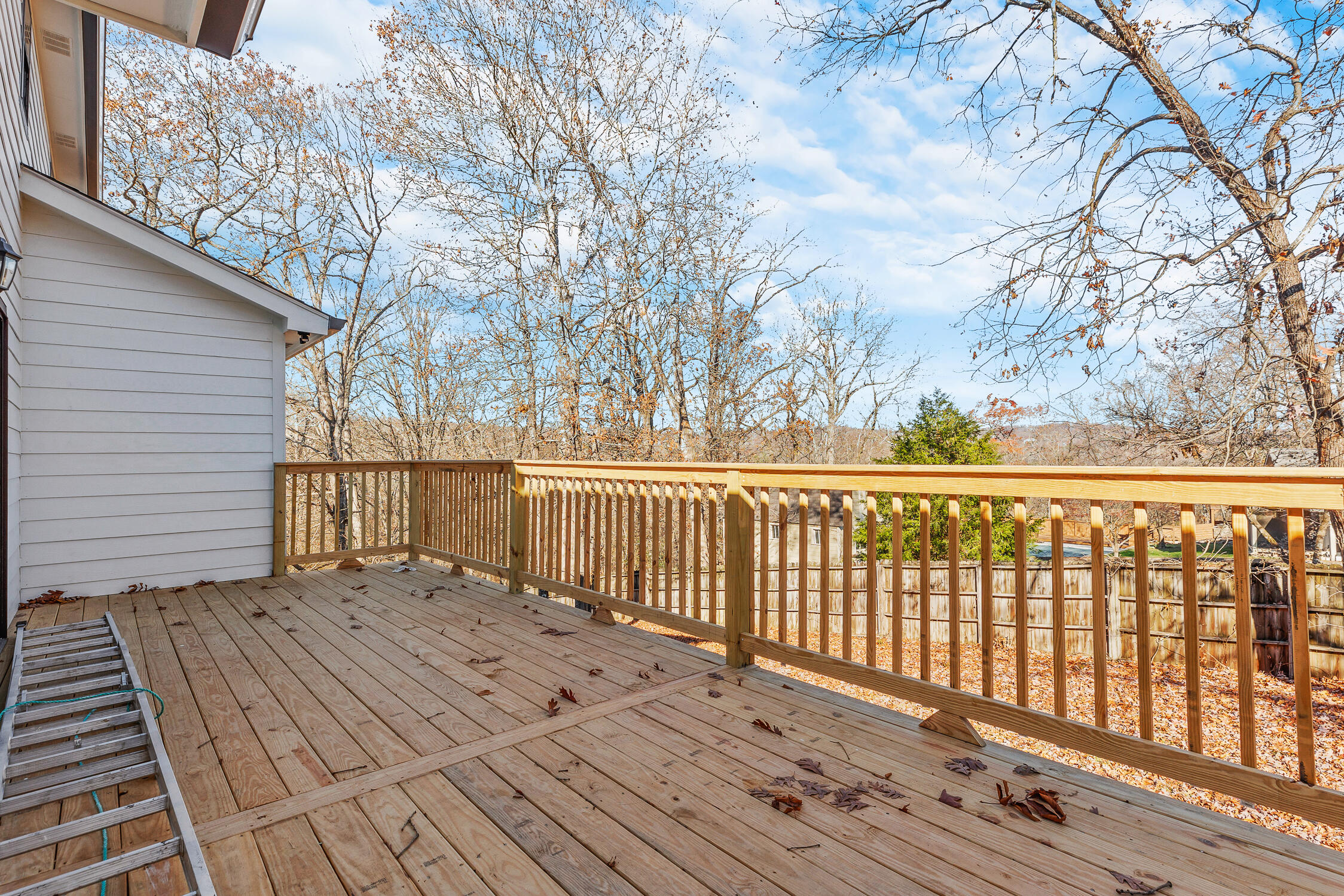 6525 Lake Shadows Cir