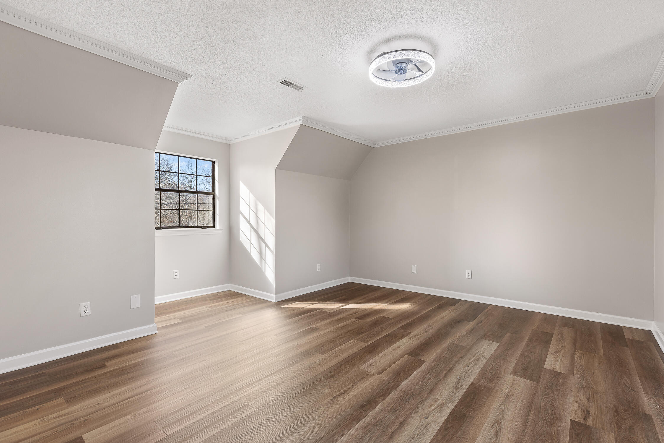 6525 Lake Shadows Cir