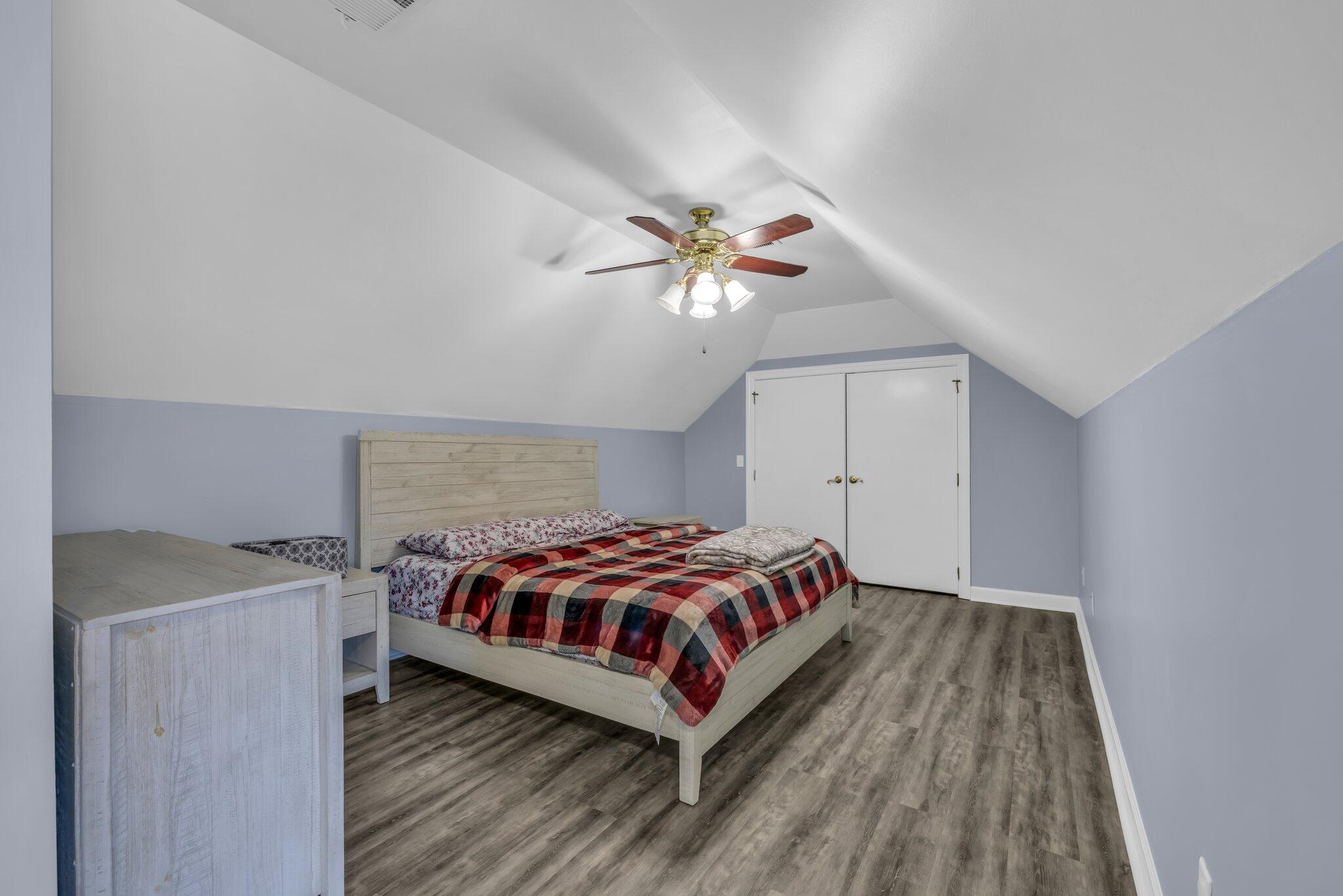 759 Norfolk Green Circle