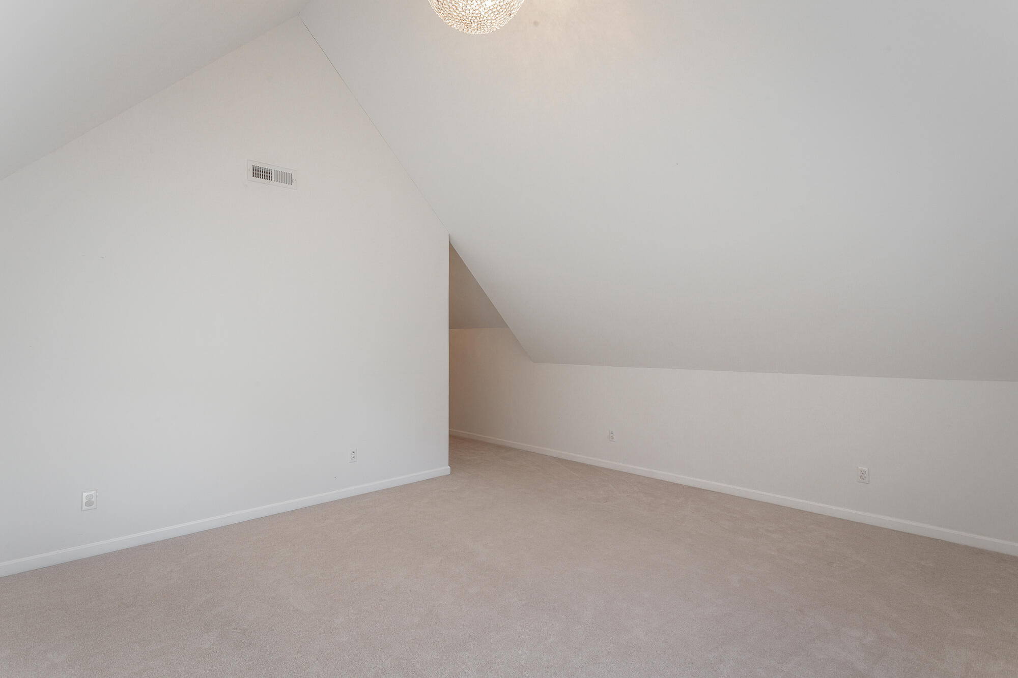 10714 Daffodil Circle