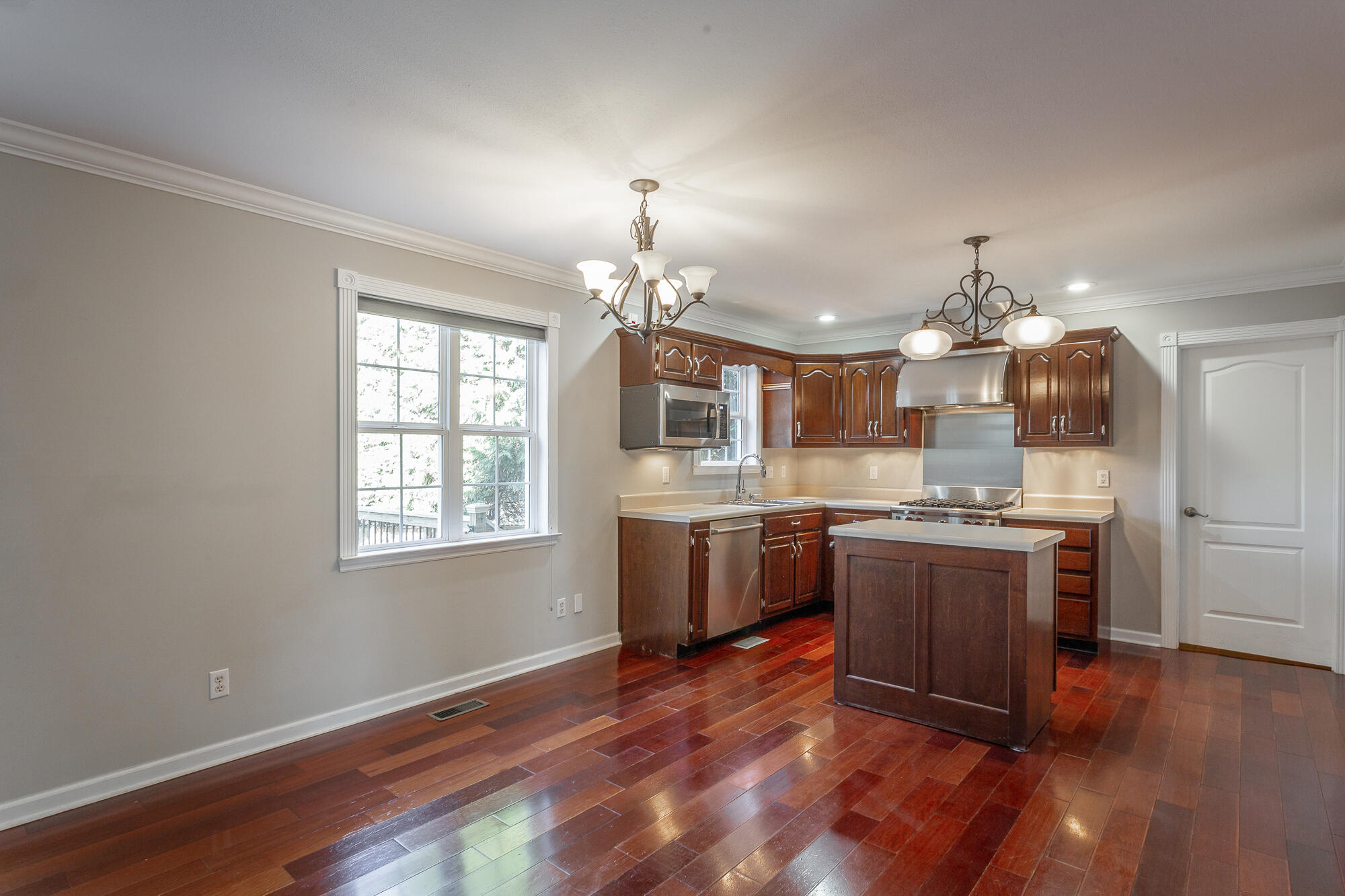 10714 Daffodil Circle