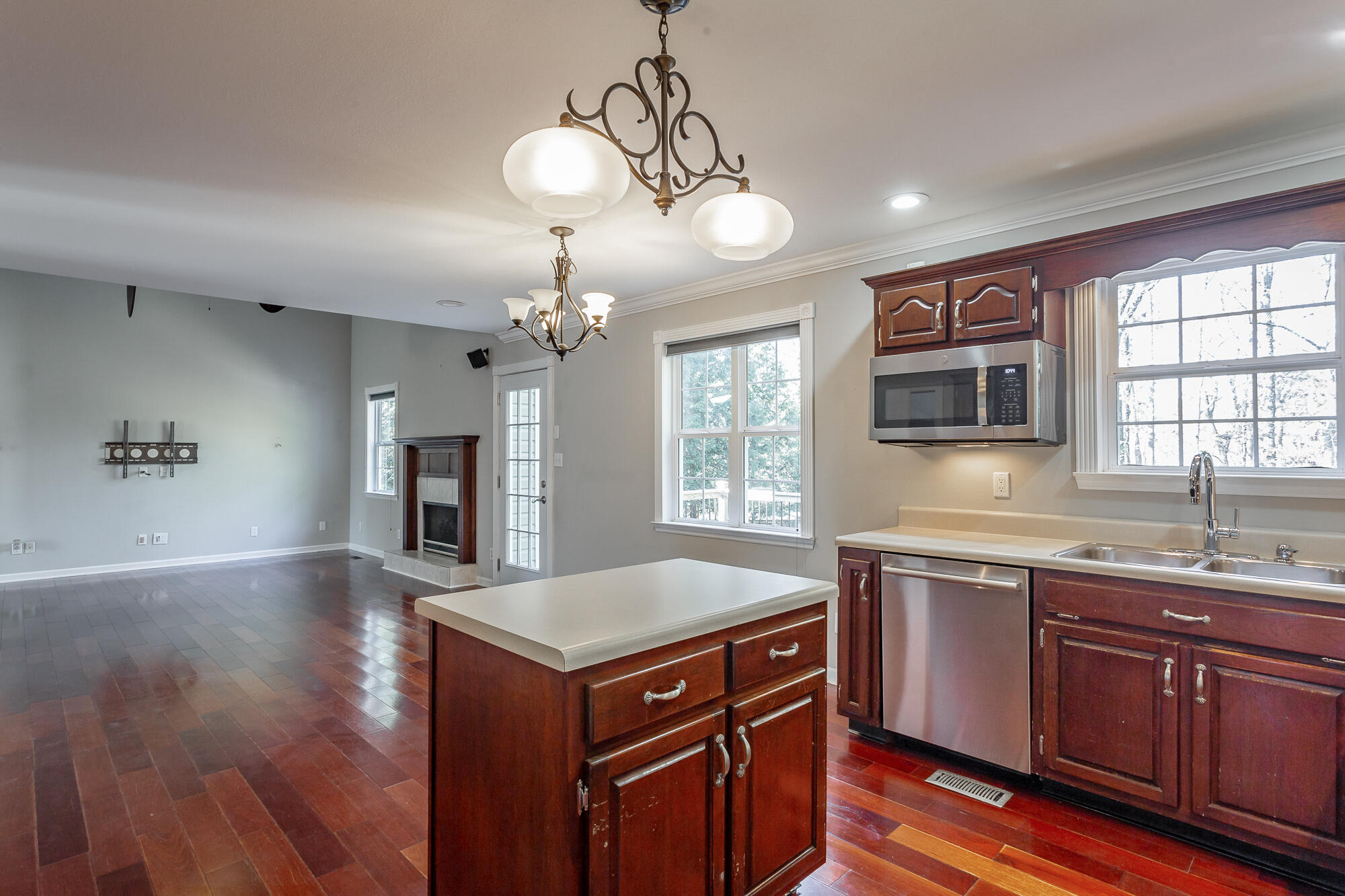 10714 Daffodil Circle