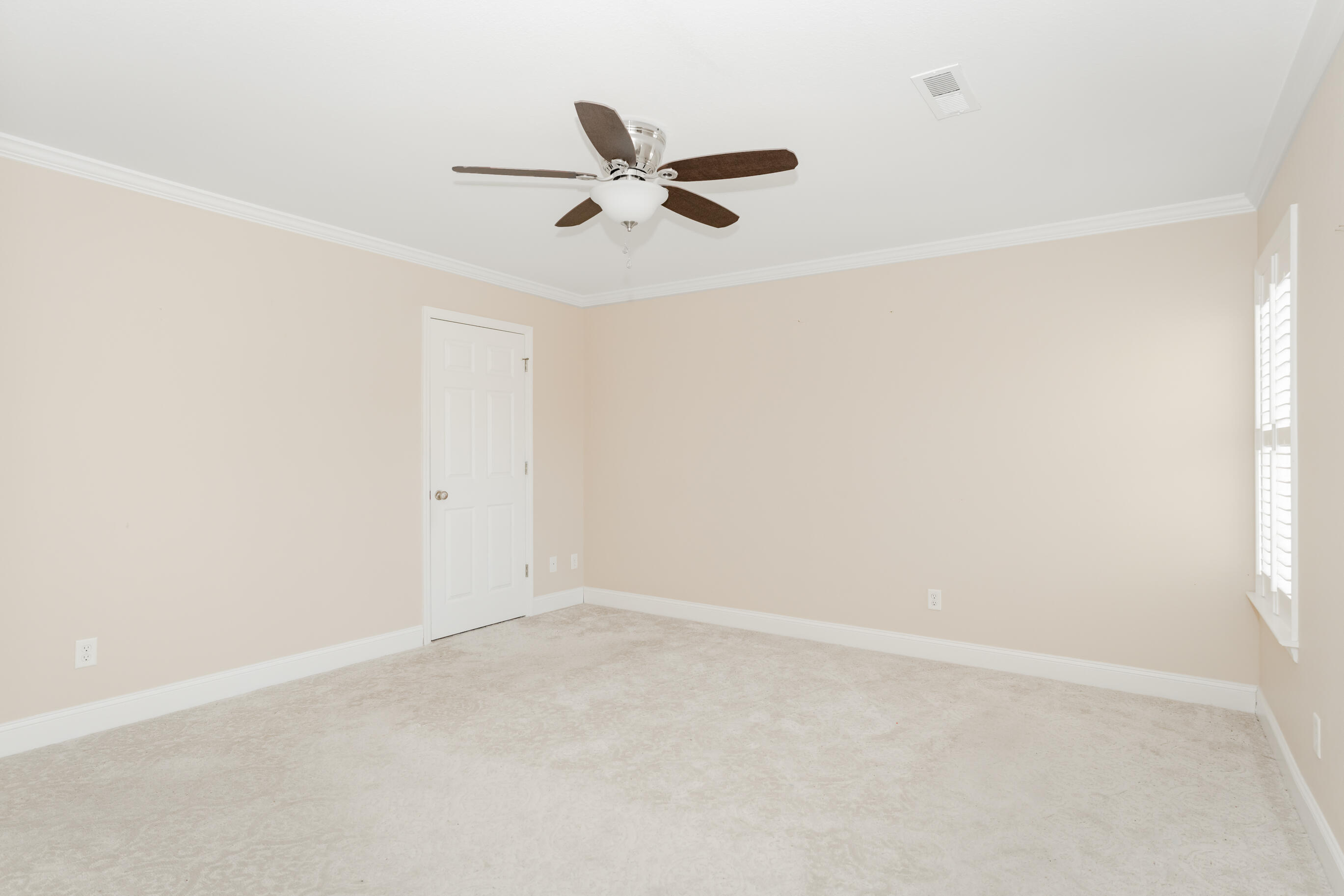 2401 Applebrook Drive