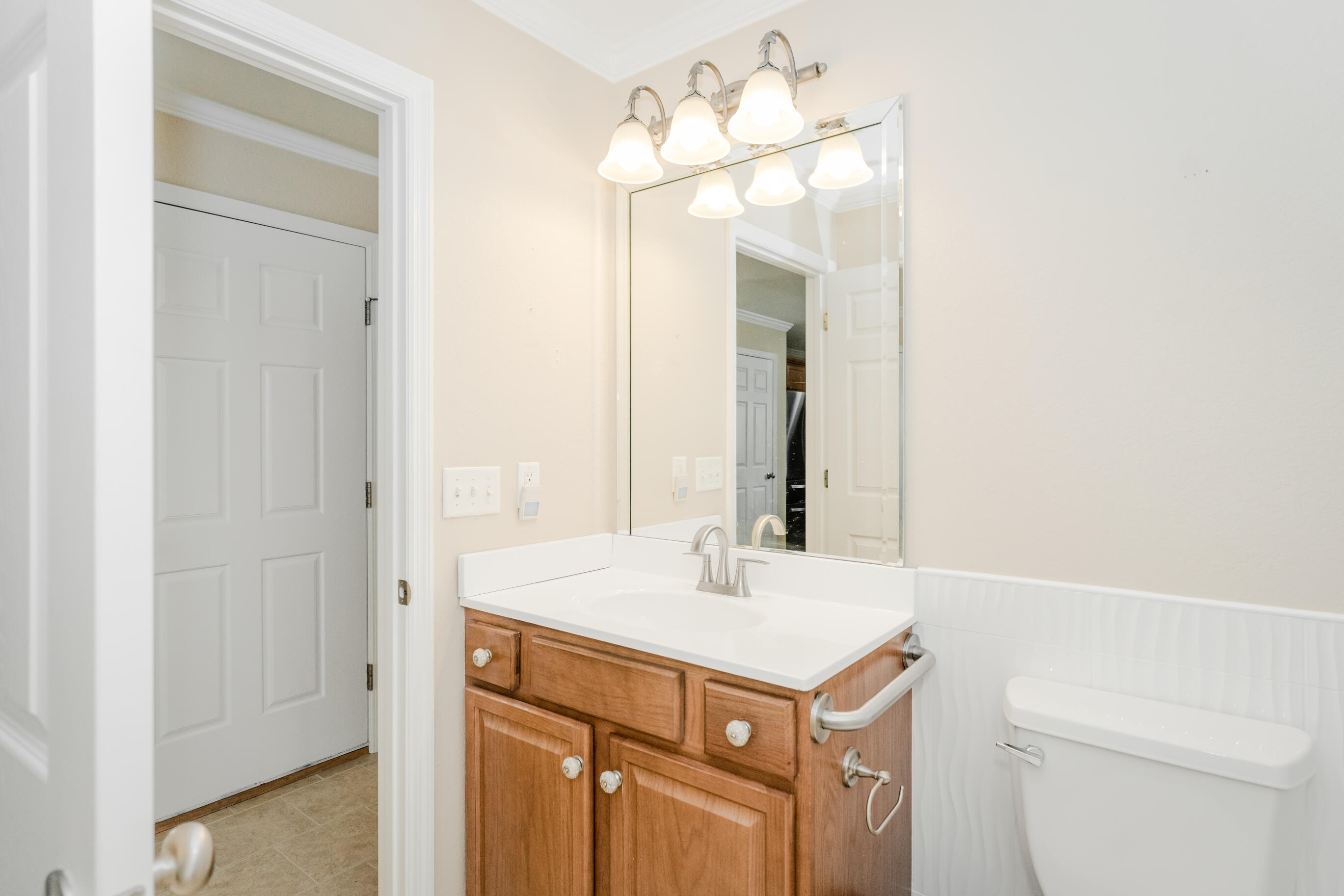 2401 Applebrook Drive