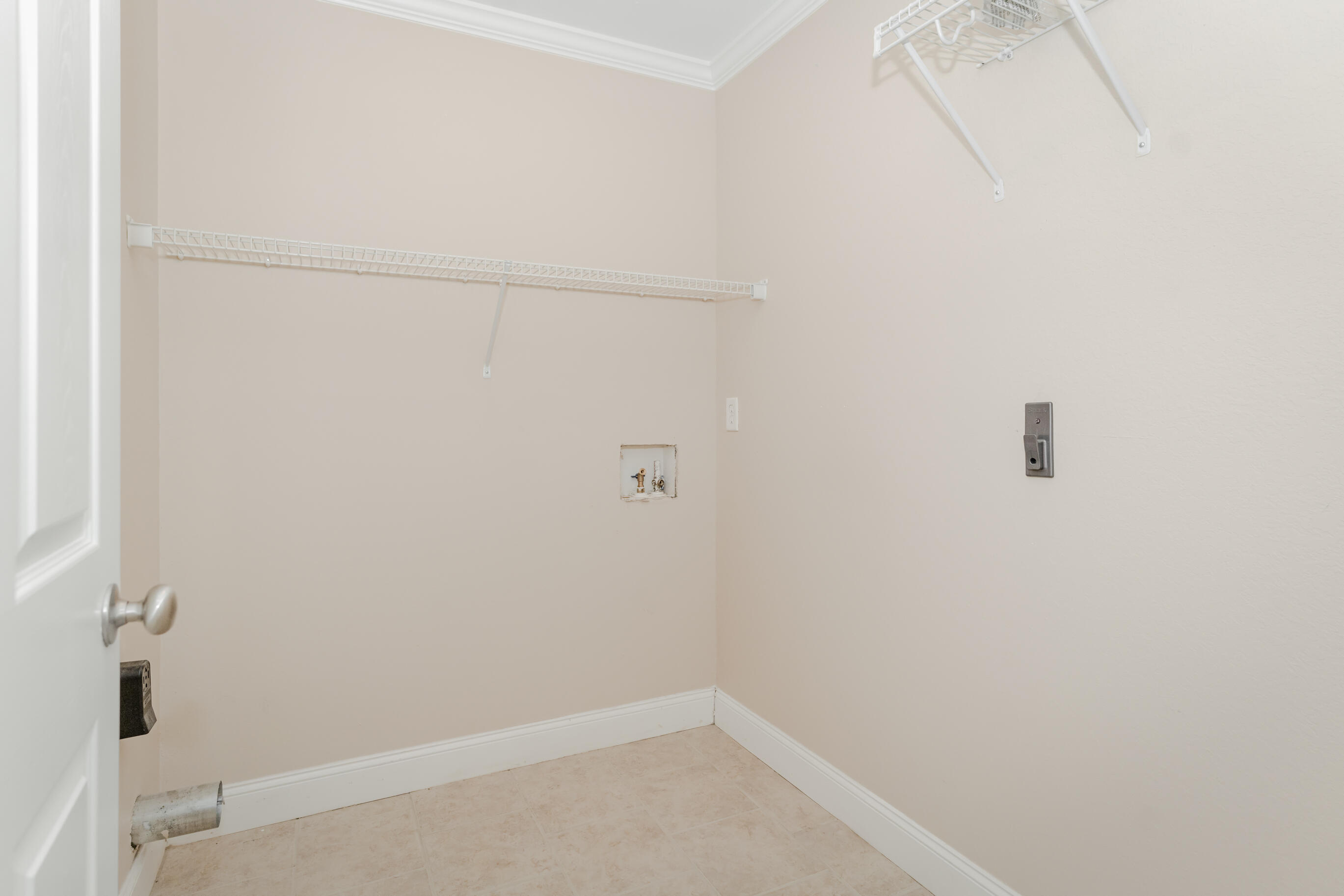 2401 Applebrook Drive