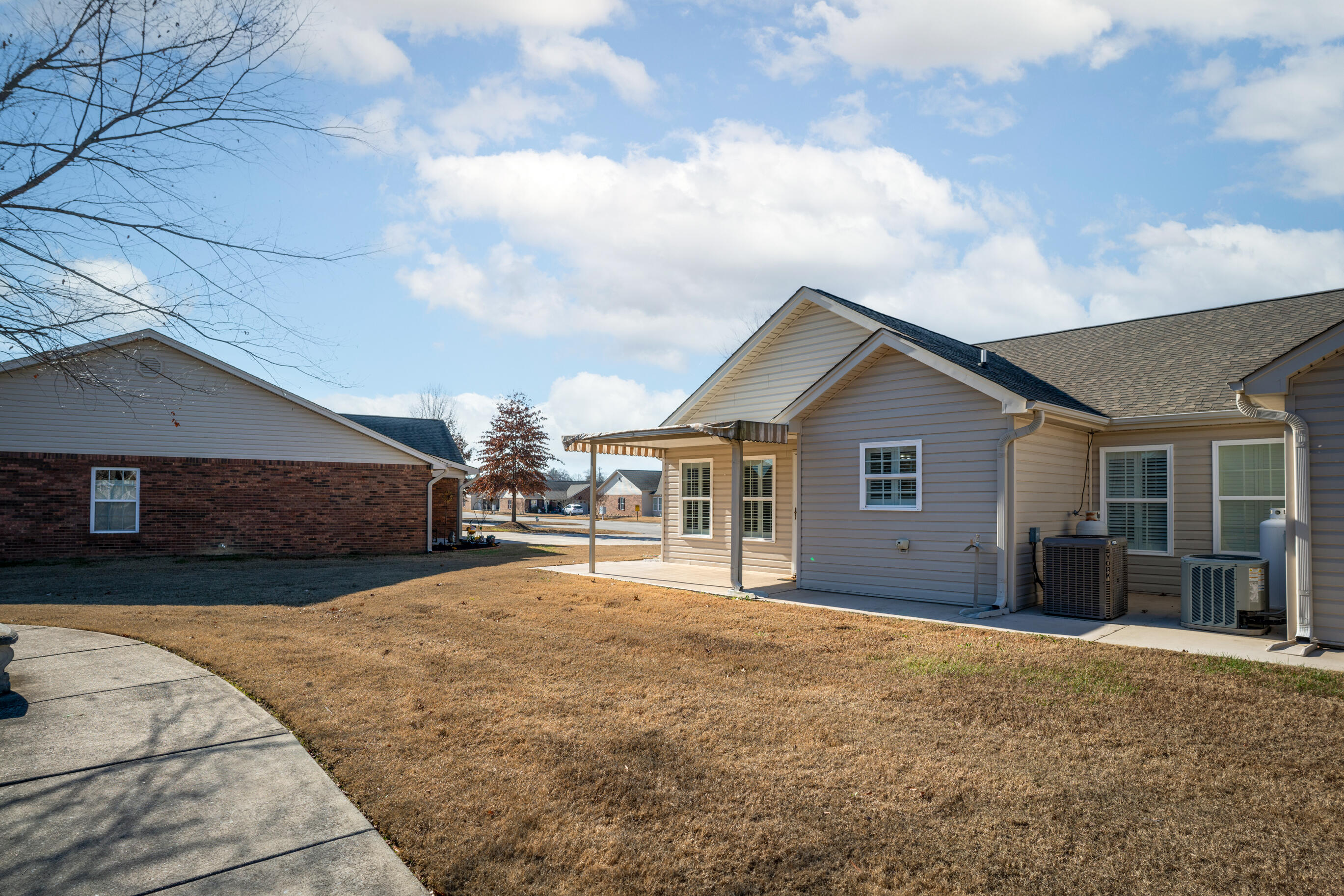 2401 Applebrook Drive