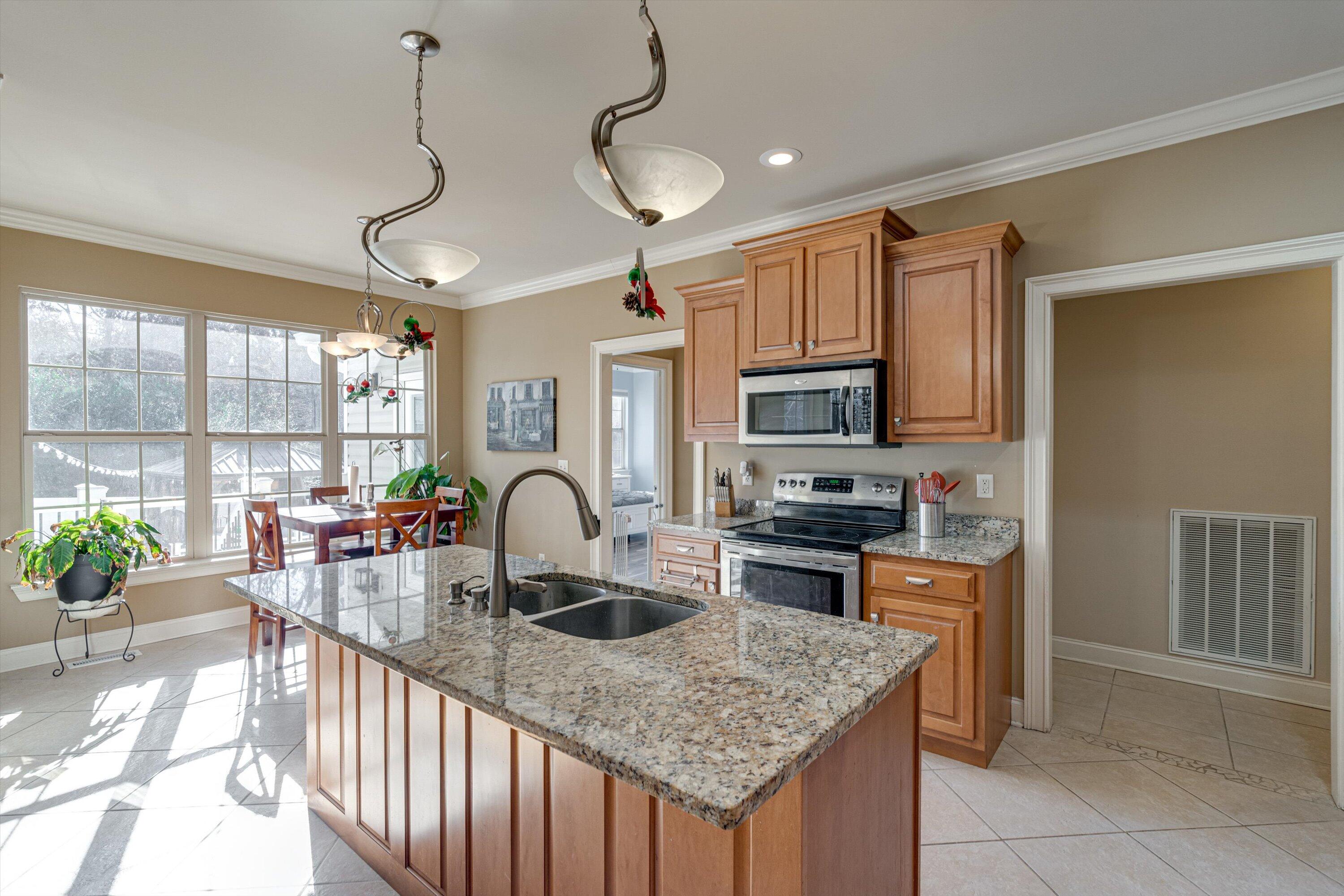 2480 Turnstone Drive