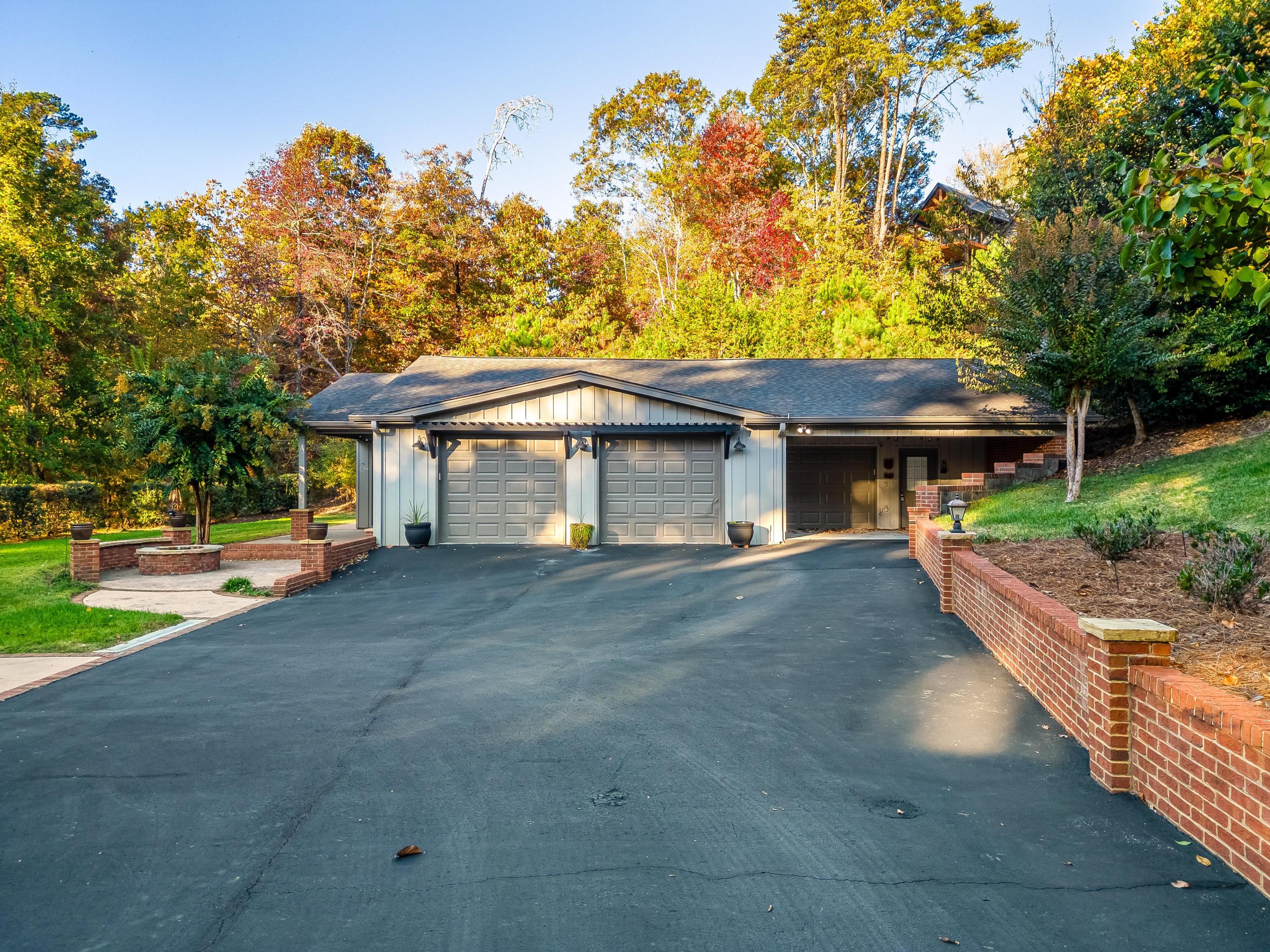 4114 Hamill Road