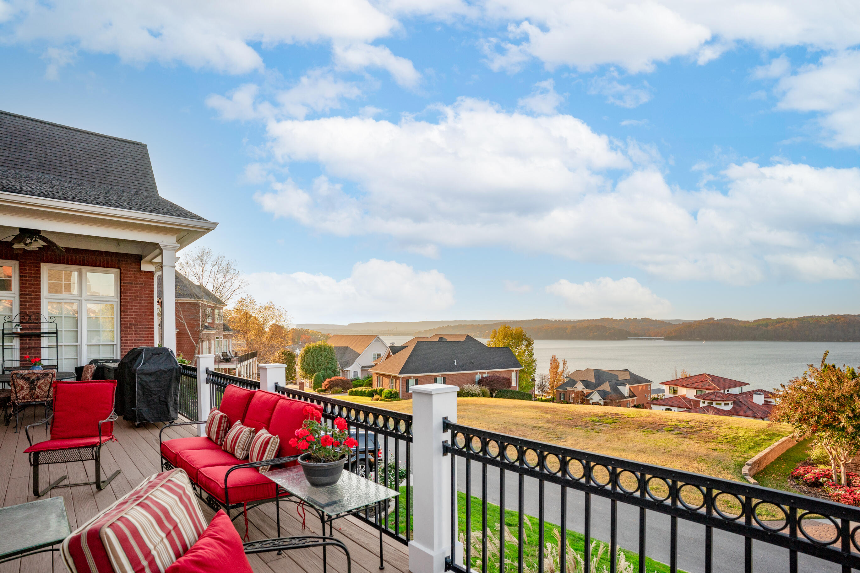 4518 Sailmaker Circle