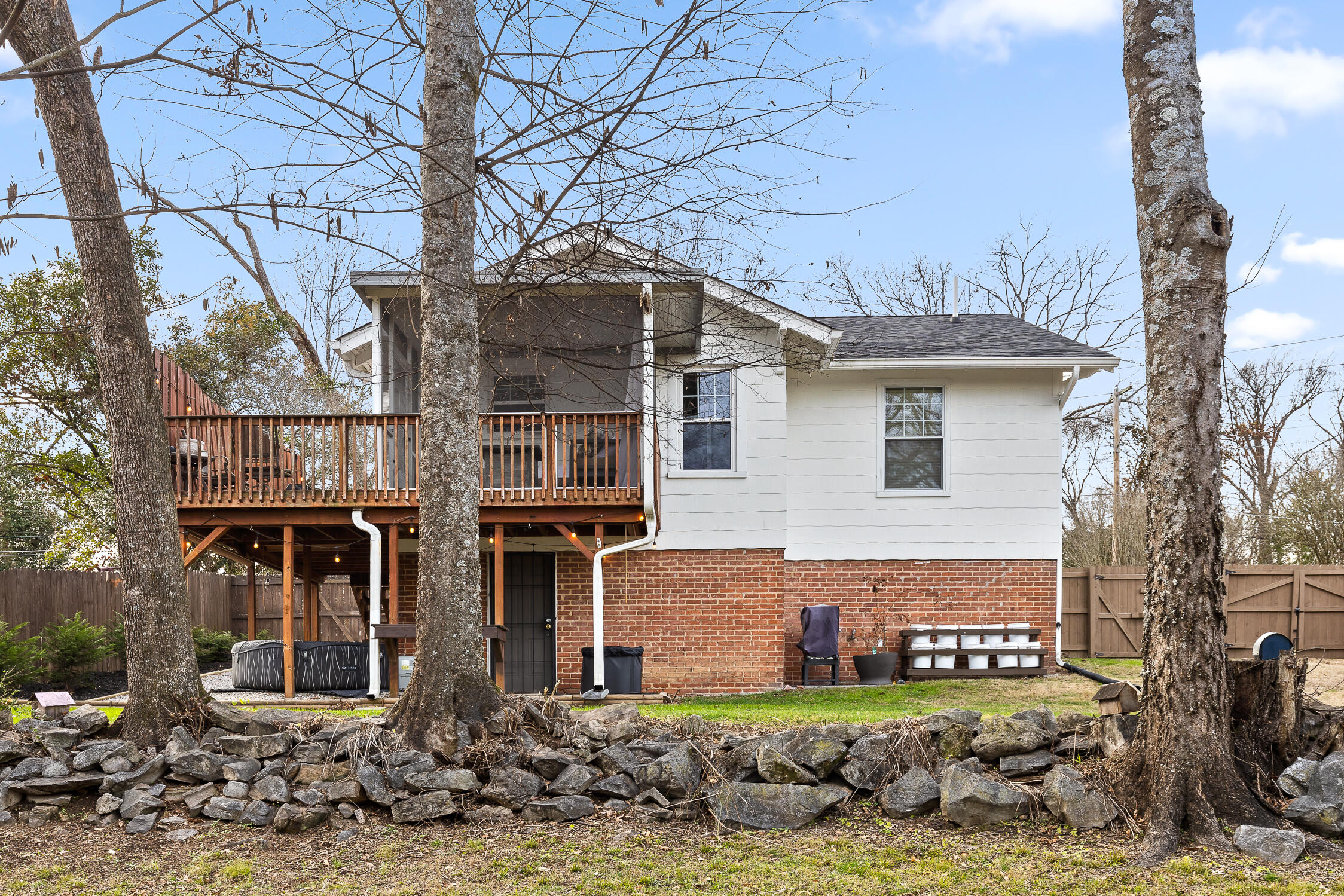 200 Hemphill Ave
