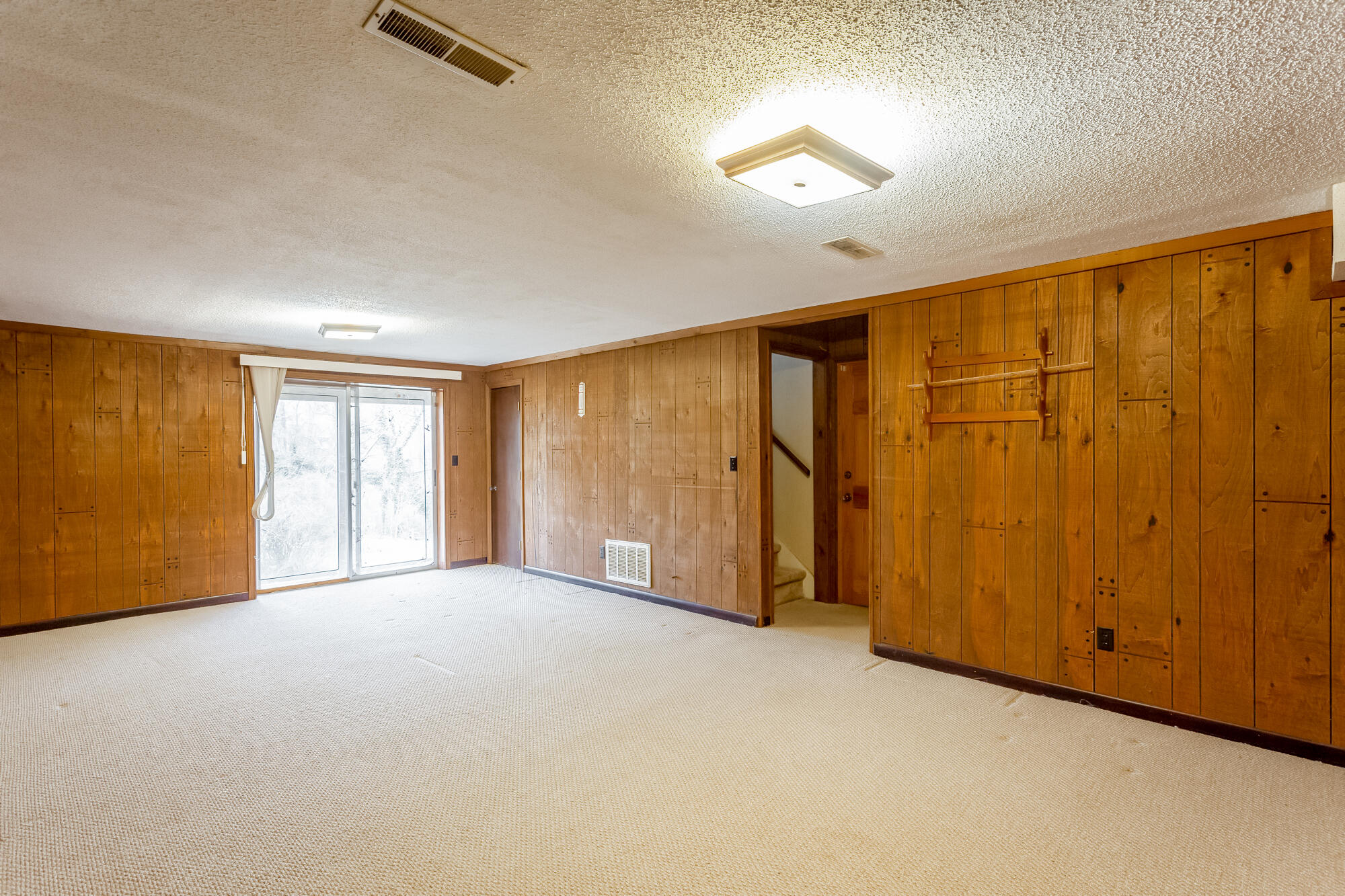 2952 Old Britain Circle