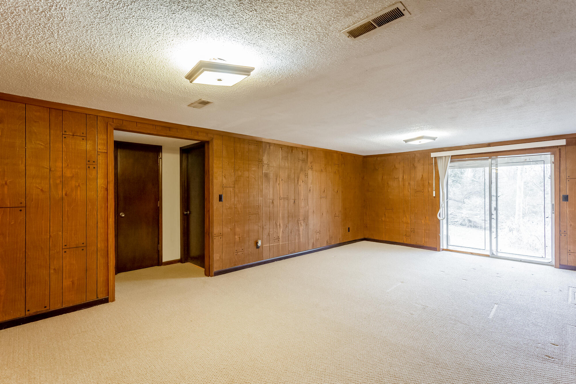 2952 Old Britain Circle