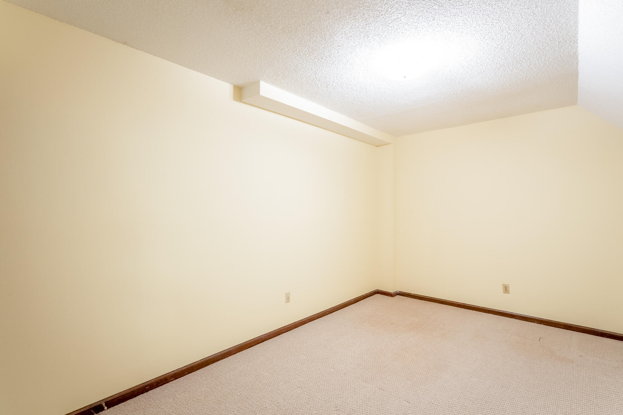 2952 Old Britain Circle