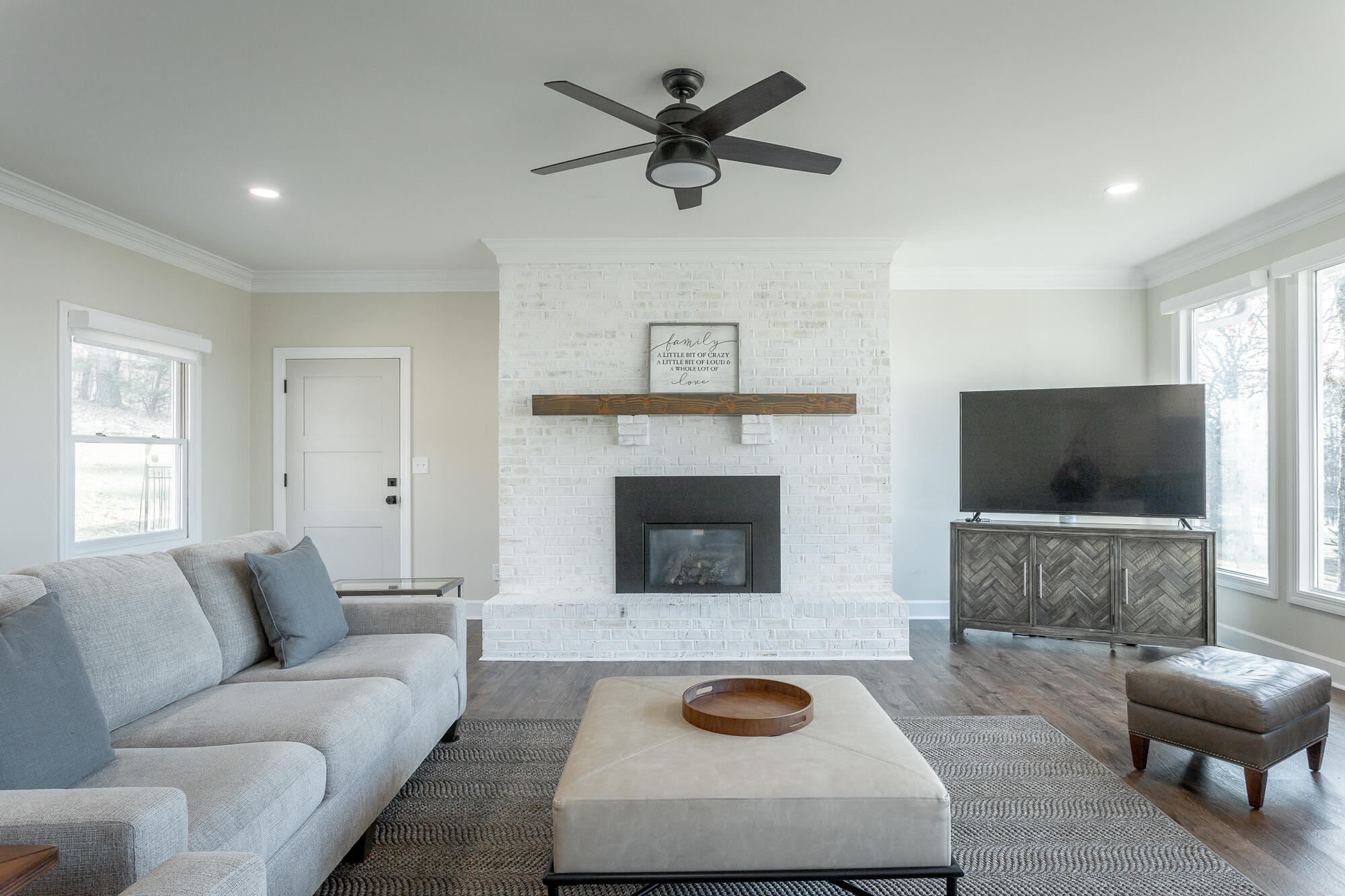 5701 Island View Drive
