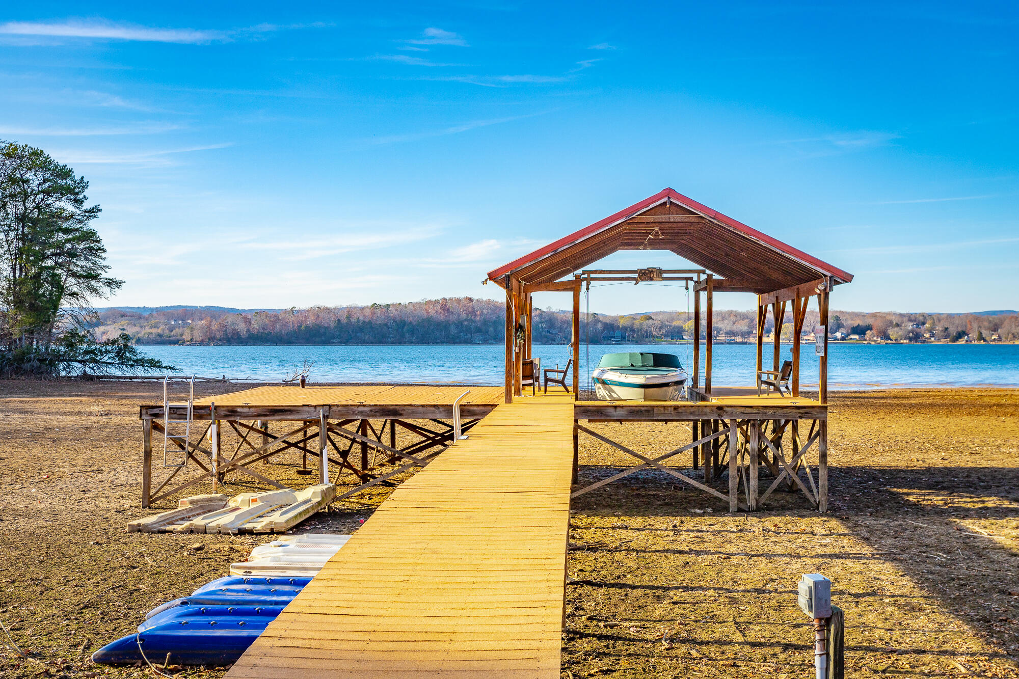 5701 Island View Drive