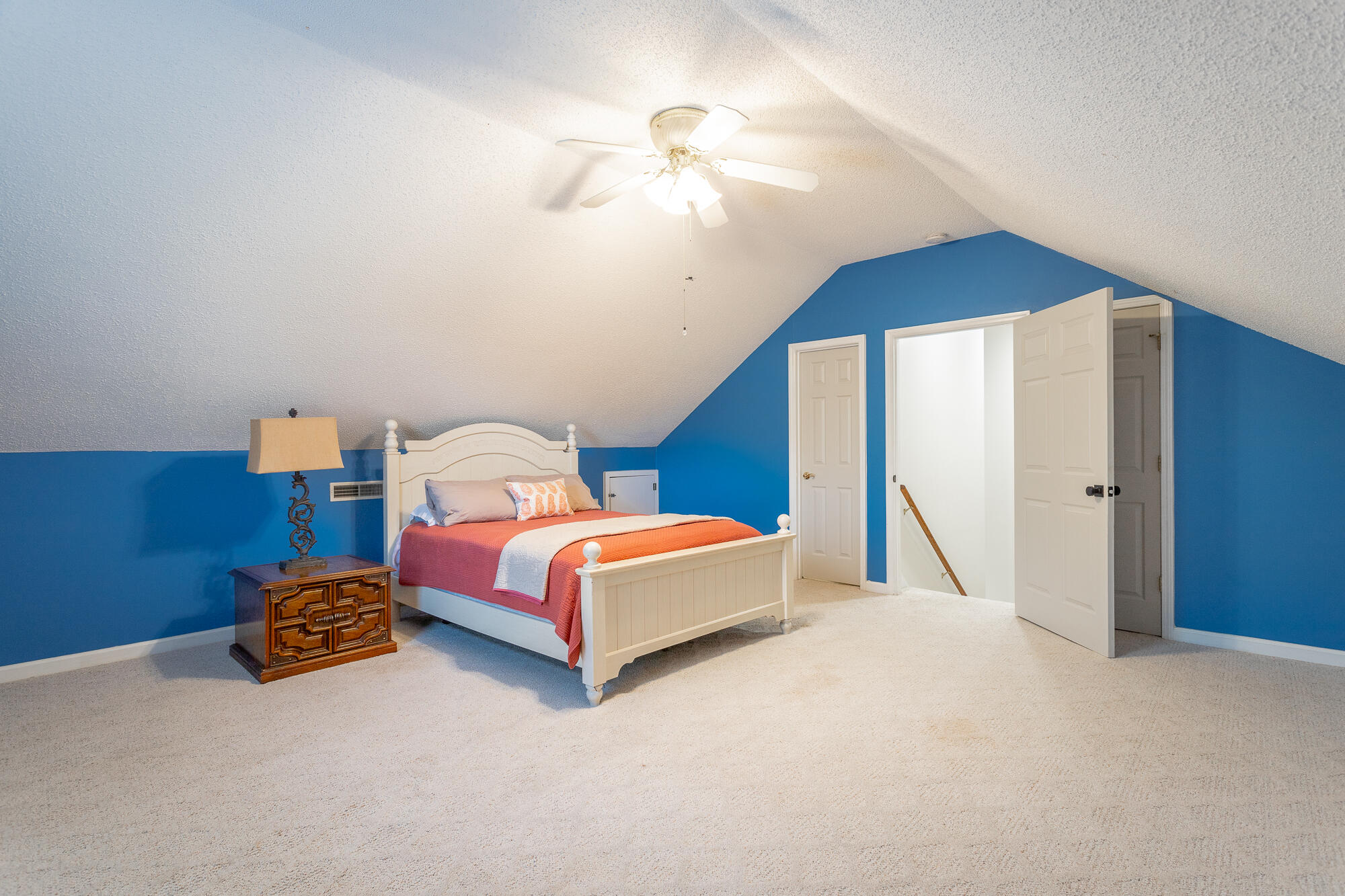 5701 Island View Drive