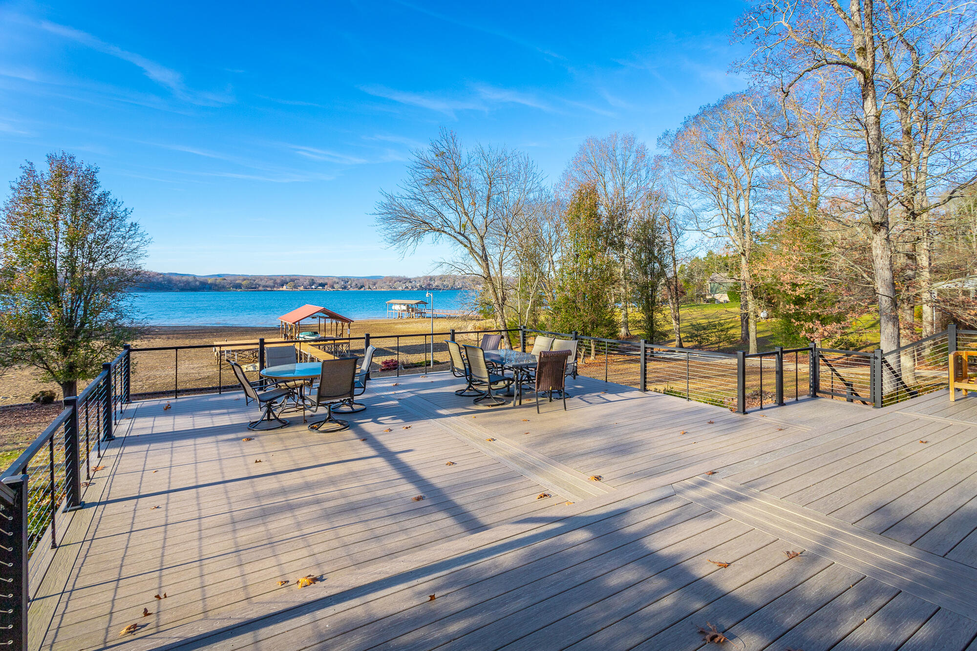 5701 Island View Drive