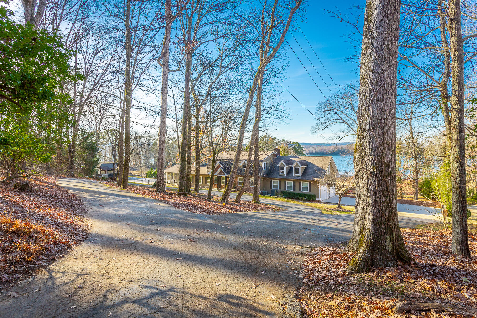 5701 Island View Drive
