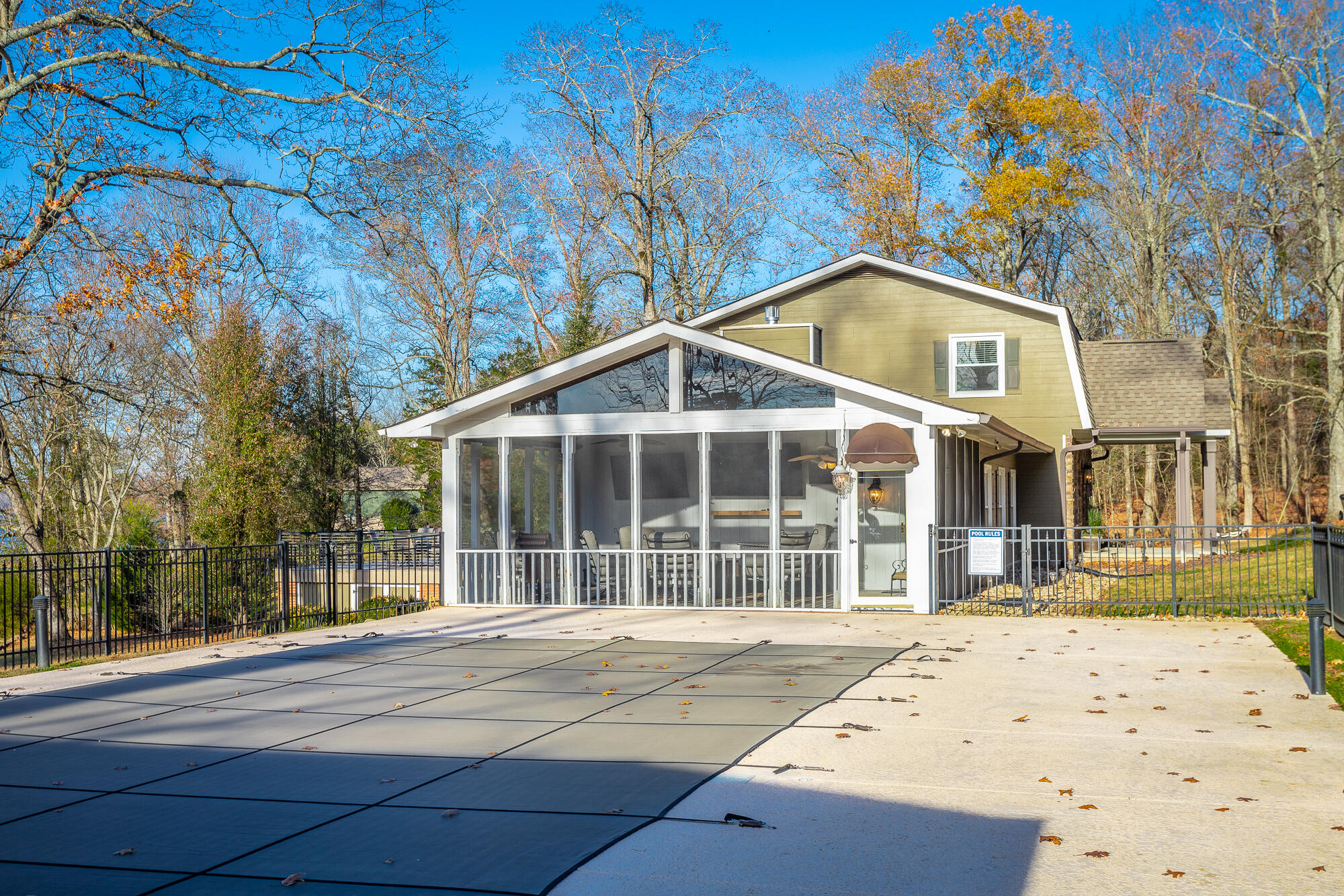 5701 Island View Drive