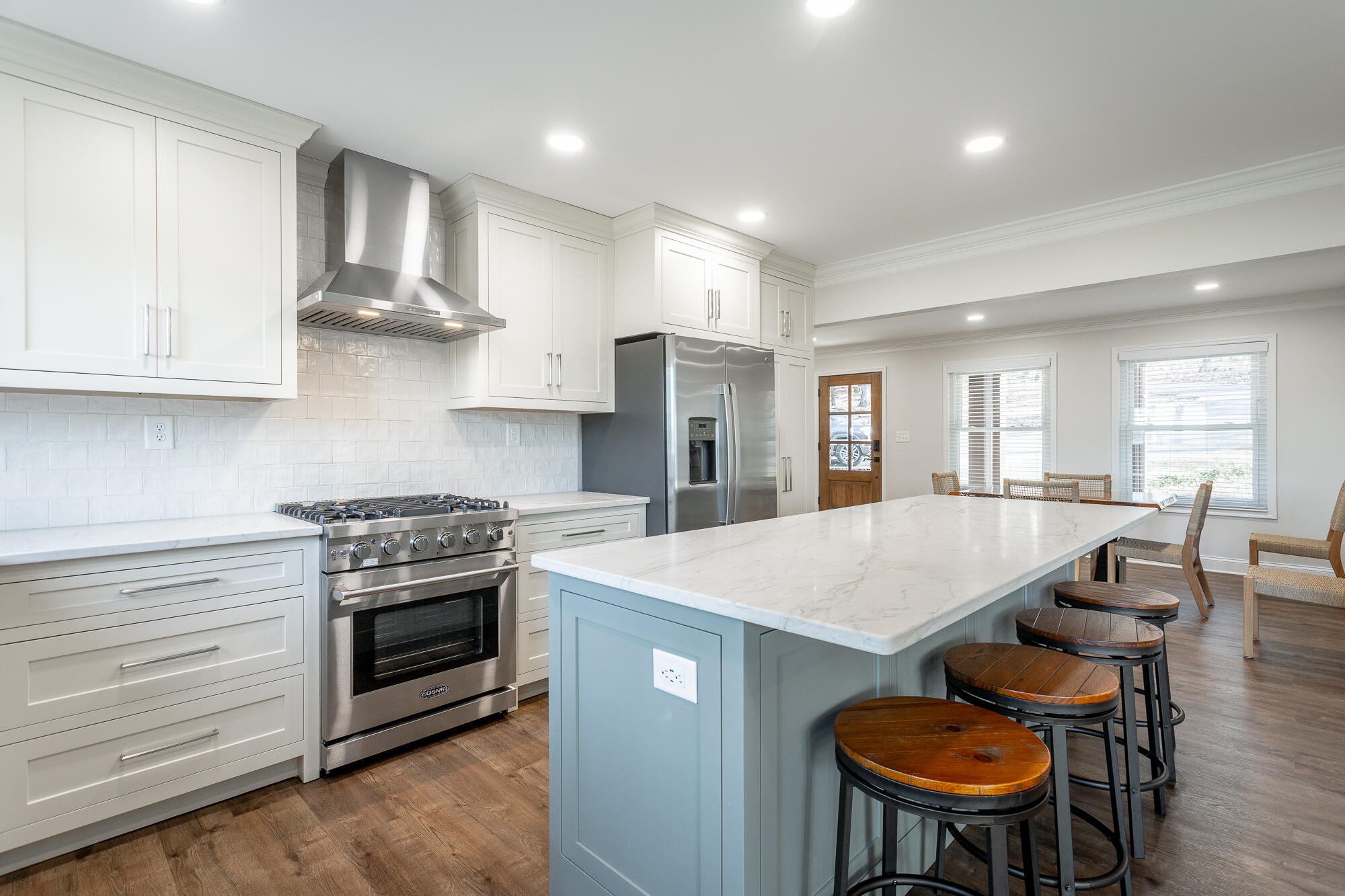 5701 Island View Drive