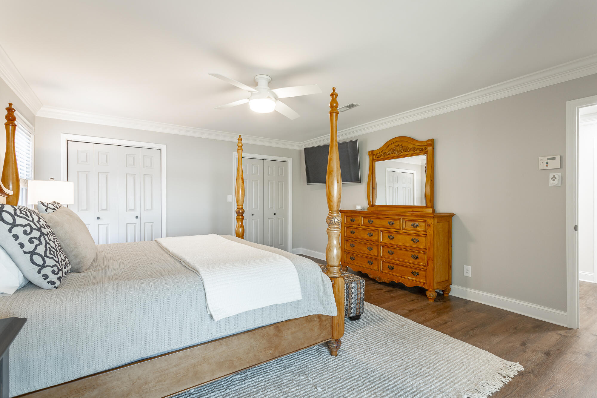 5701 Island View Drive