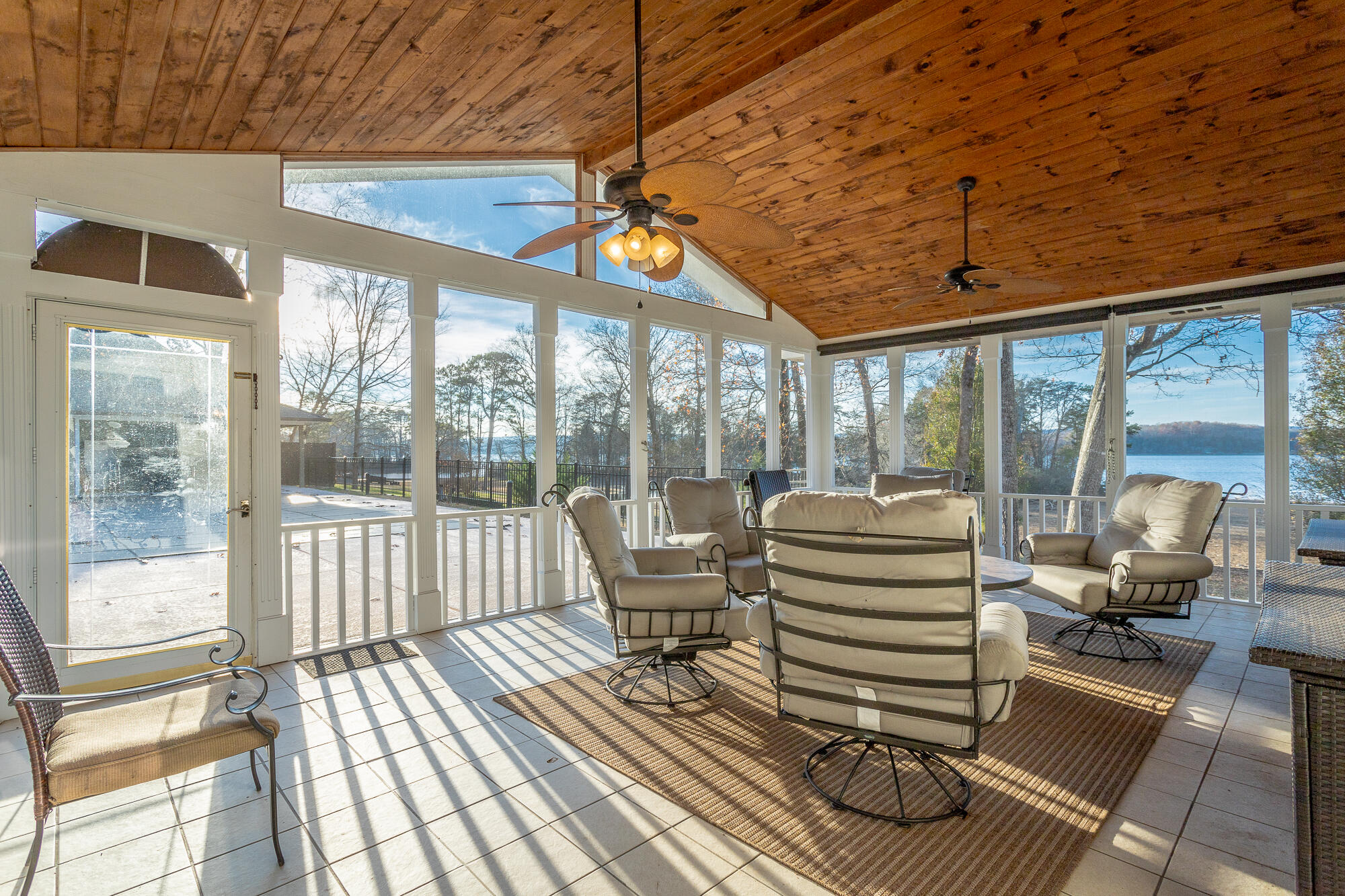 5701 Island View Drive