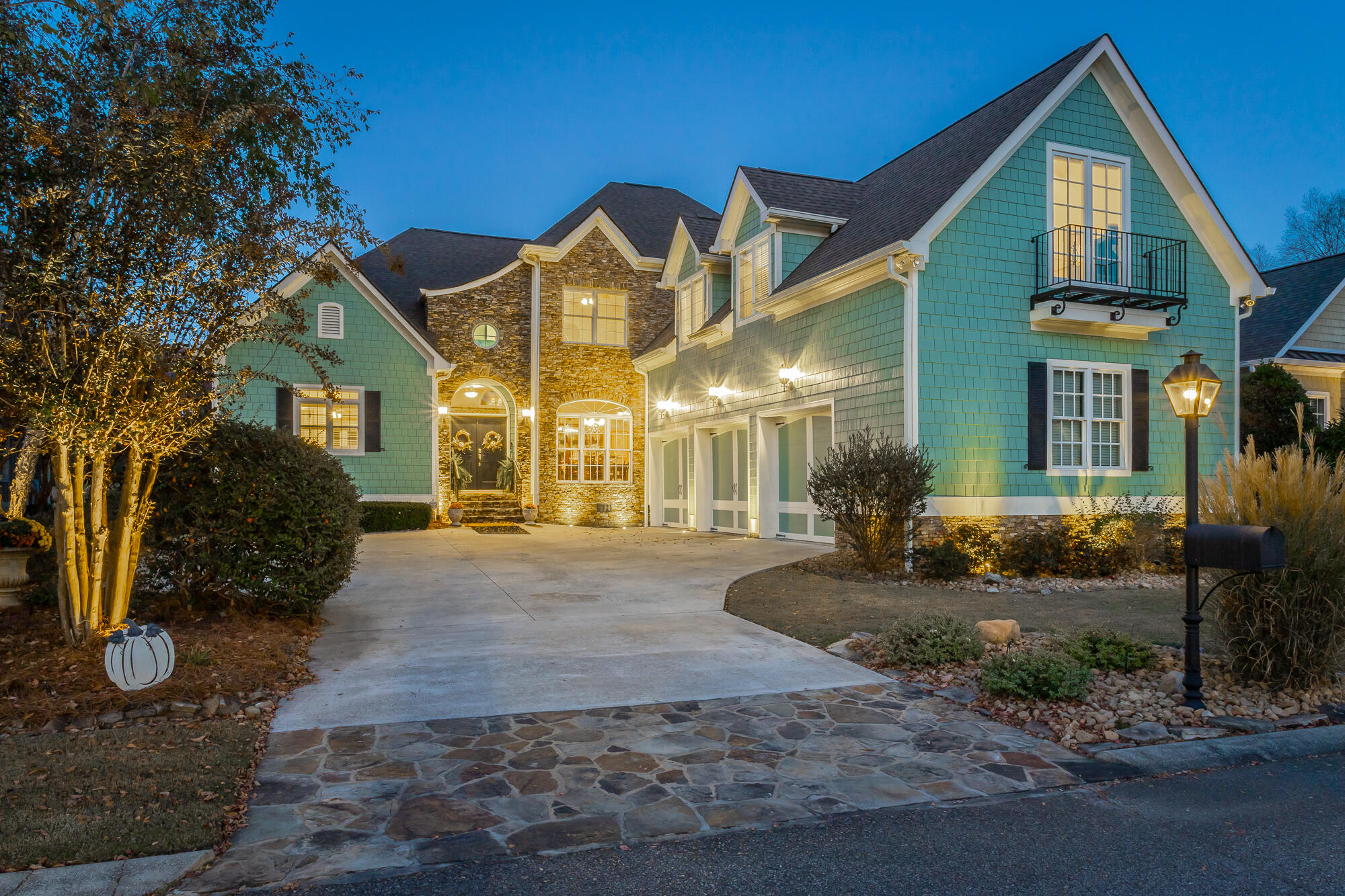 730 Black Creek Dr