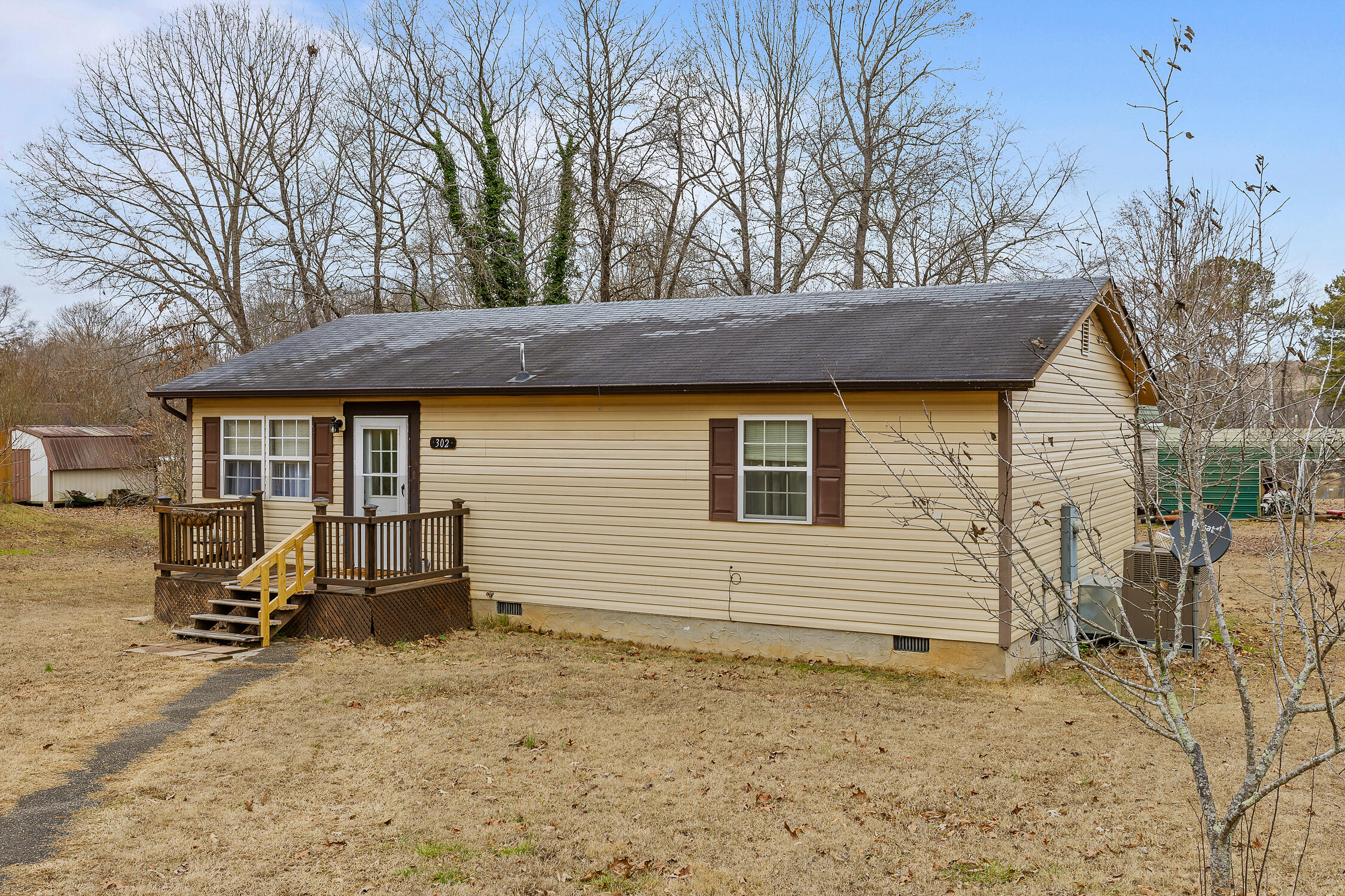 302 Rogers Ln