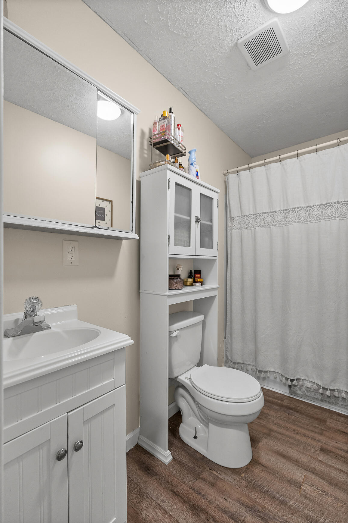302 Rogers Ln