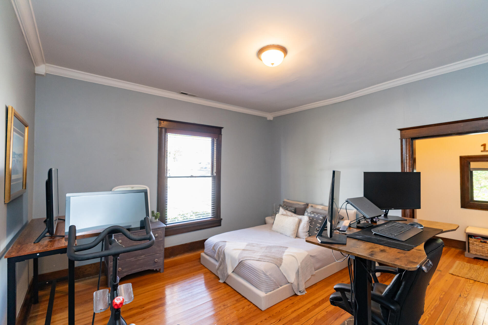 1616 E 14th Street