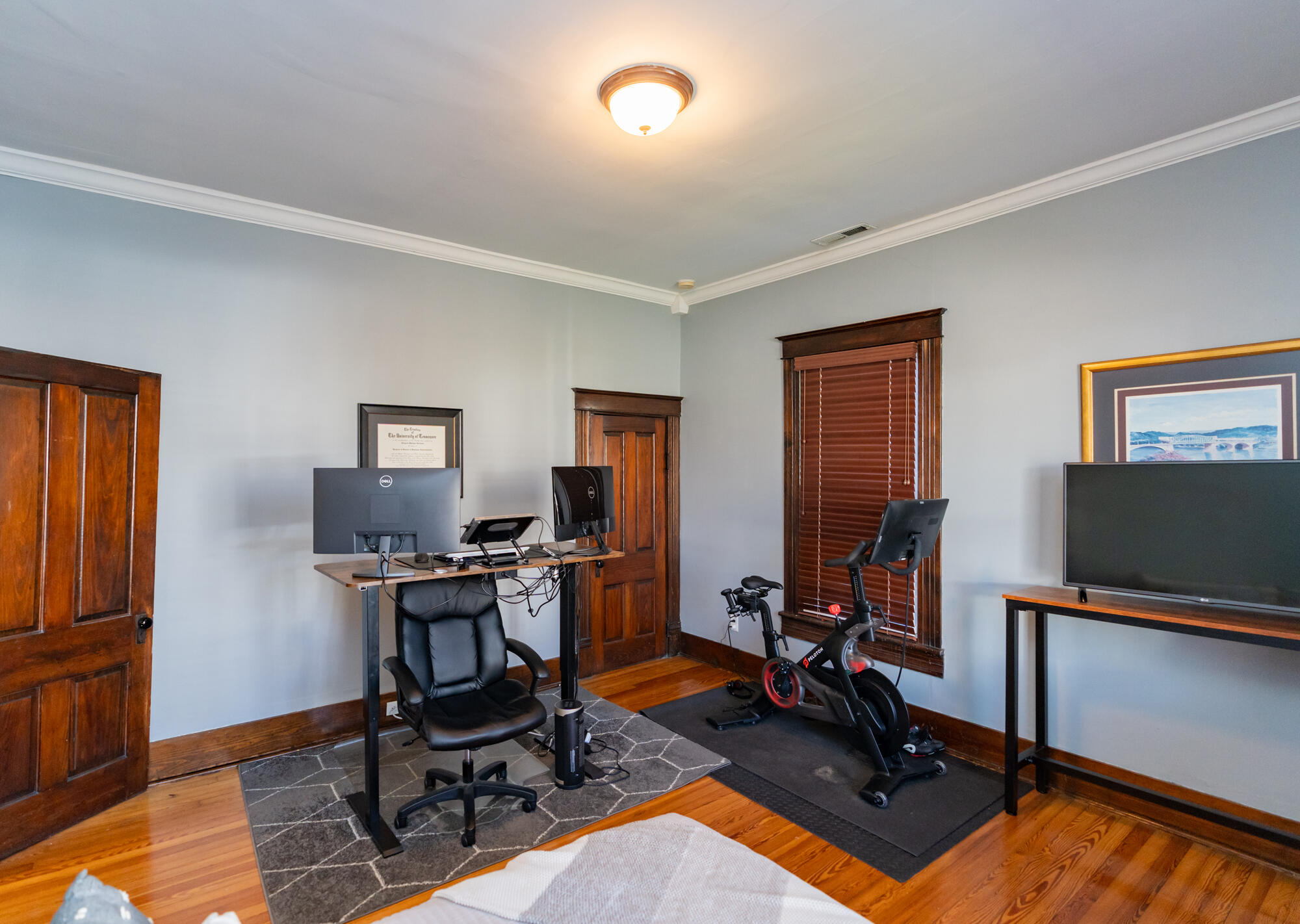 1616 E 14th Street