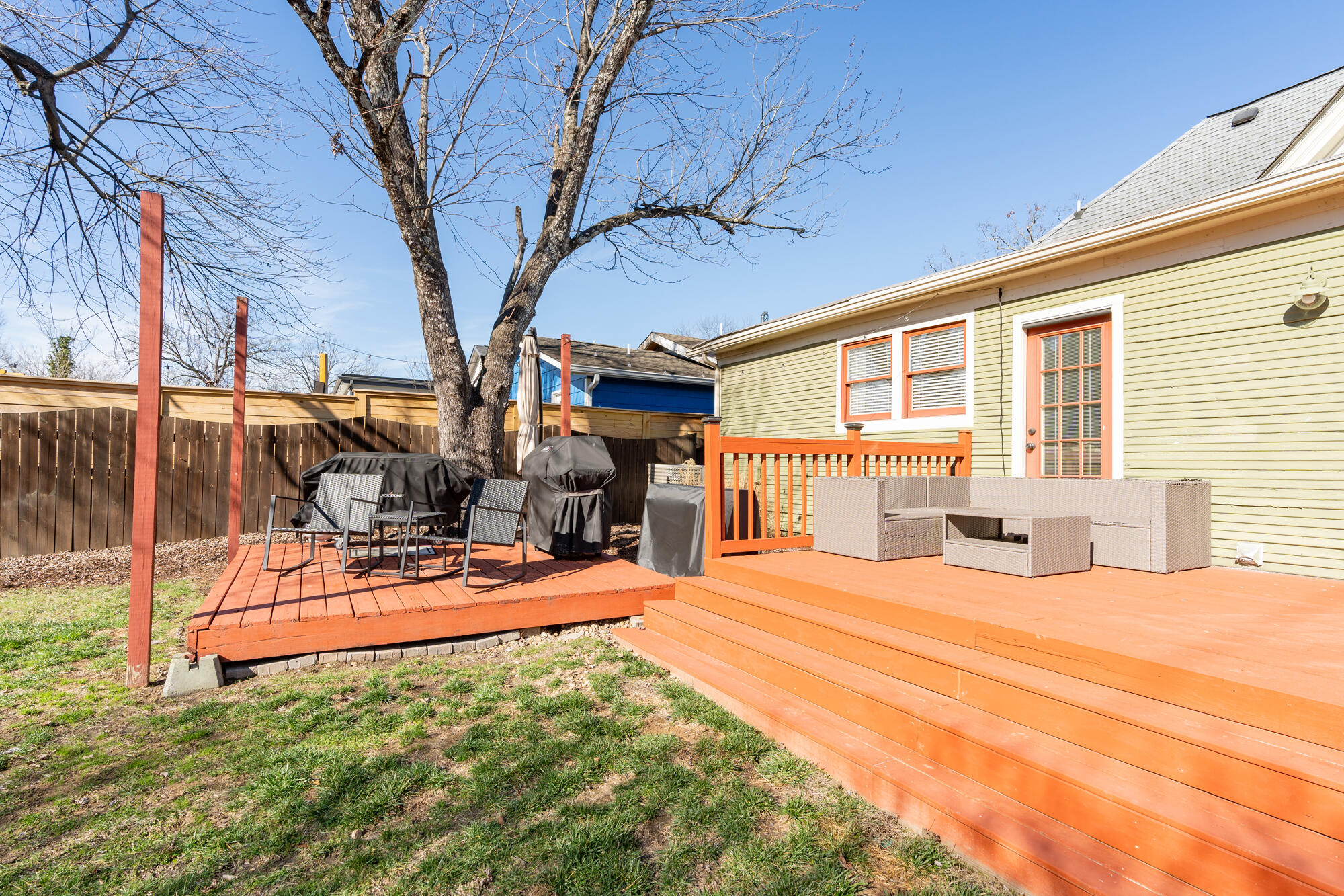 1616 E 14th Street