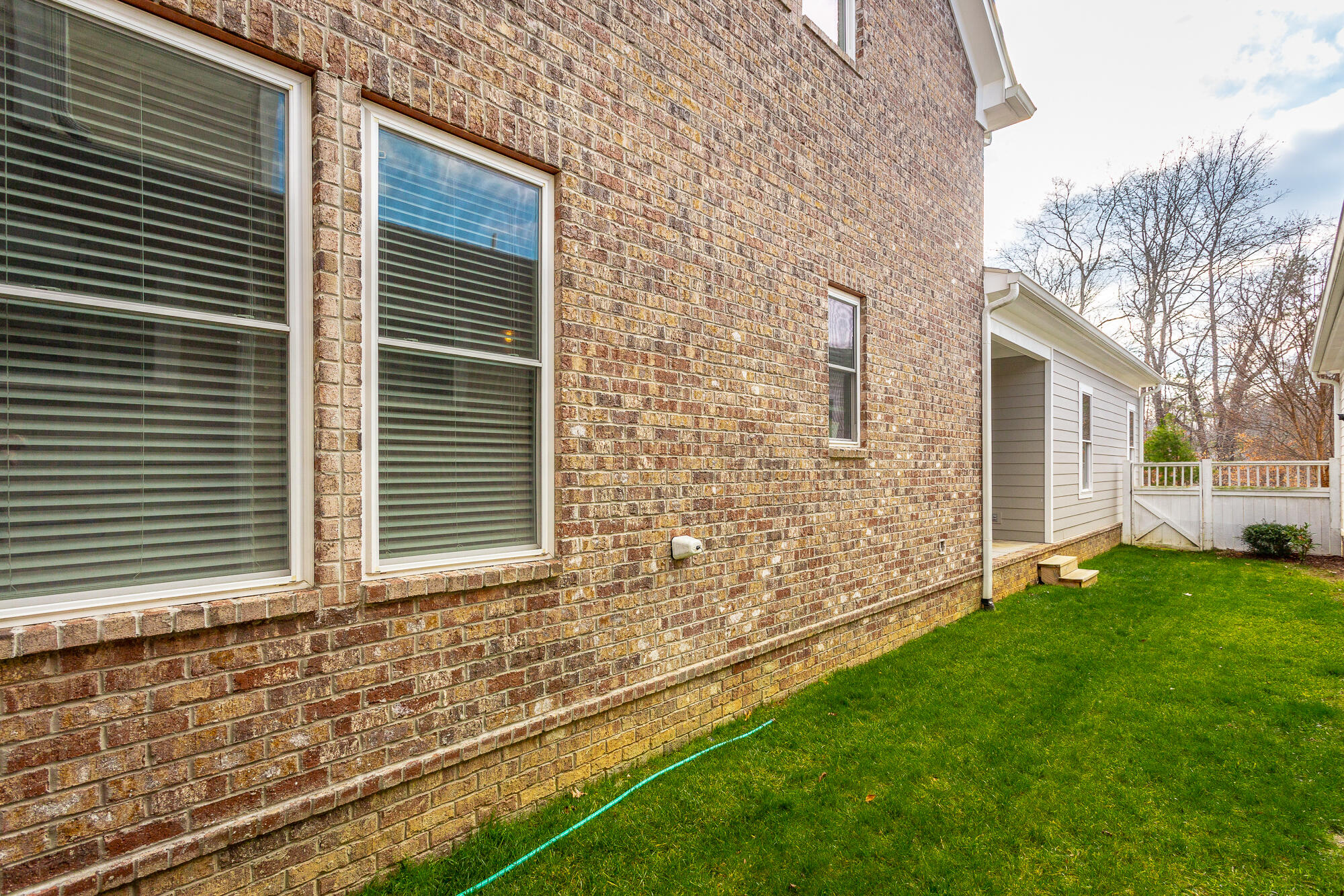 413 Grabel Way