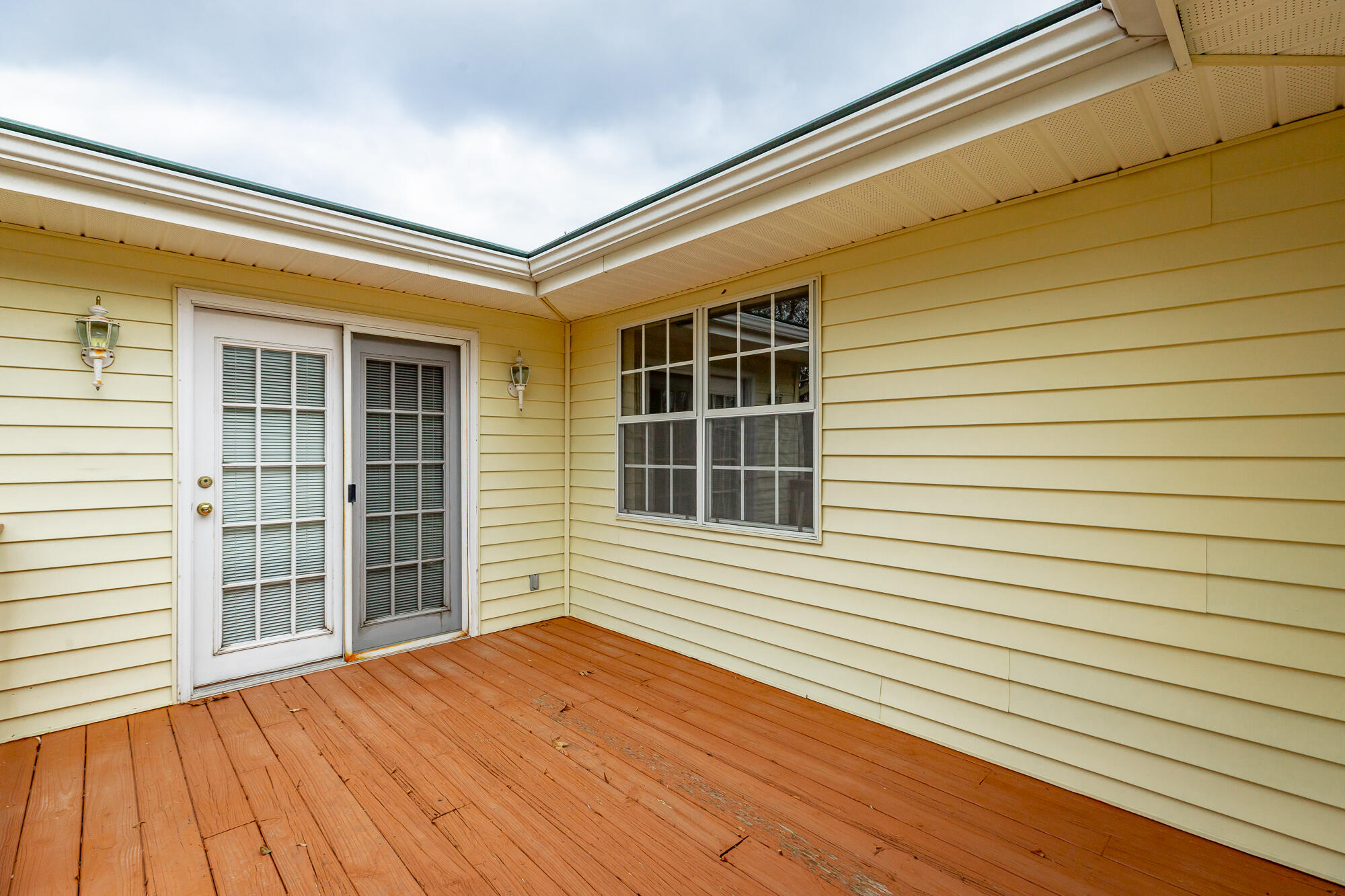 1363 Ridgefield Circle